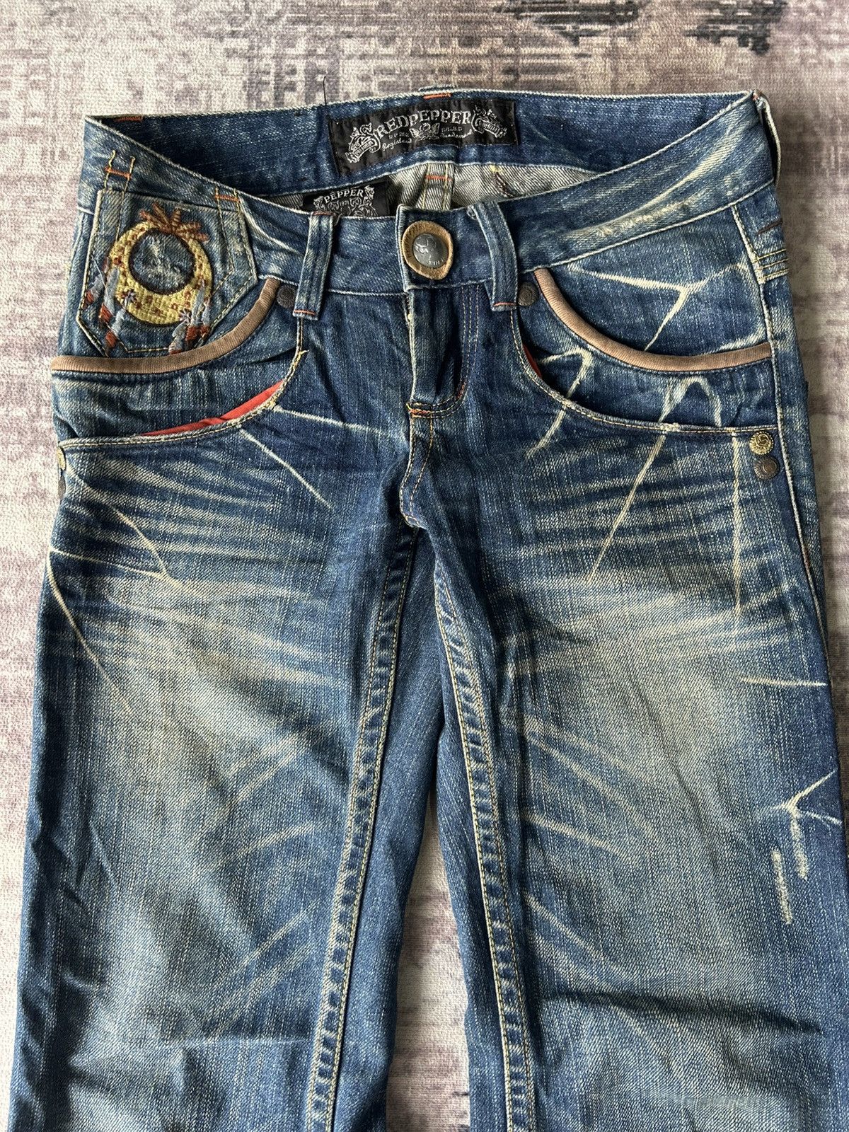 Ed Hardy Y2K Red Pepper Flared Jeans Size 28" / US 6 / IT 42 - 9 Thumbnail