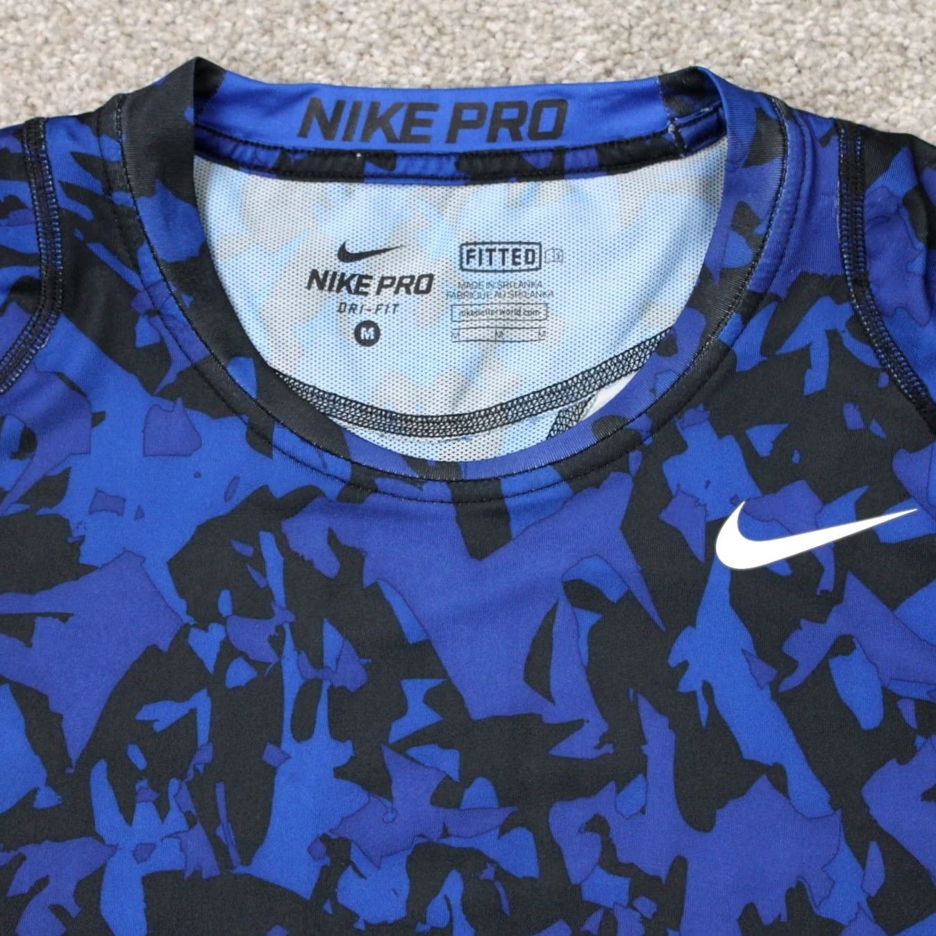 Nike Nike Pro Shirt Mens Medium Blue/Black Camo Dri-Fit Athletic Short Sleeve Size US M / EU 48-50 / 2 - 4 Thumbnail