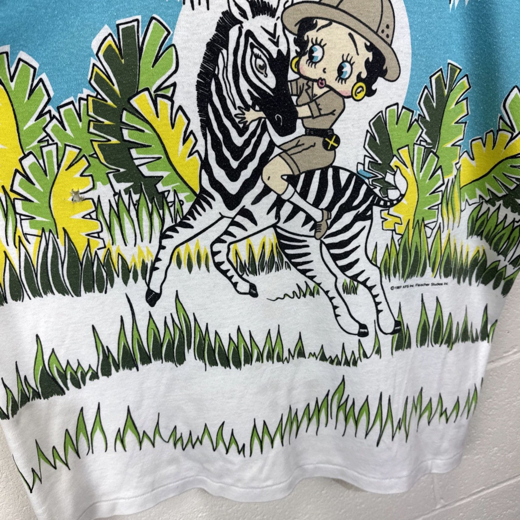 Vintage VINTAGE Betty Boop BJ Frog T Shirt 1980s Unisex XL Cotton White Graphic Tee Zebra Safari 80s Retro Pop Culture Size US XL / EU 56 / 4 - 7 Thumbnail