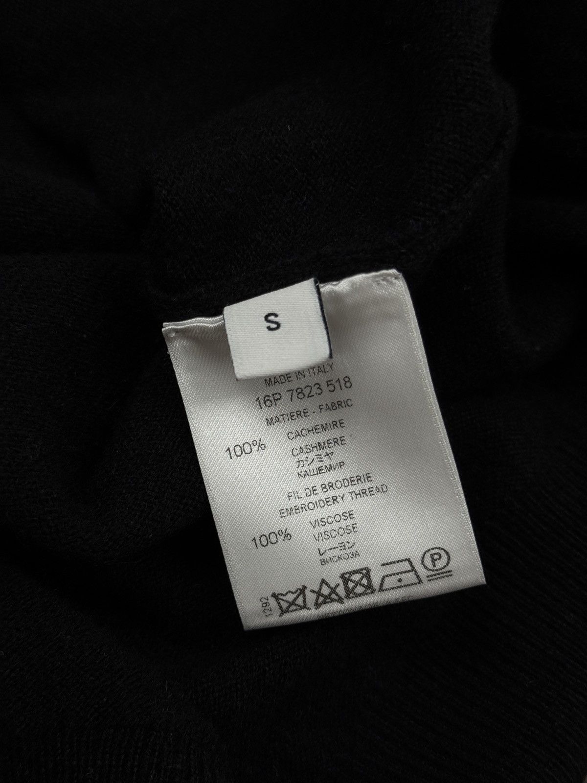 Givenchy Givenchy Love 100% cashmere black crewneck sweater Size US S / EU 44-46 / 1 - 8 Thumbnail