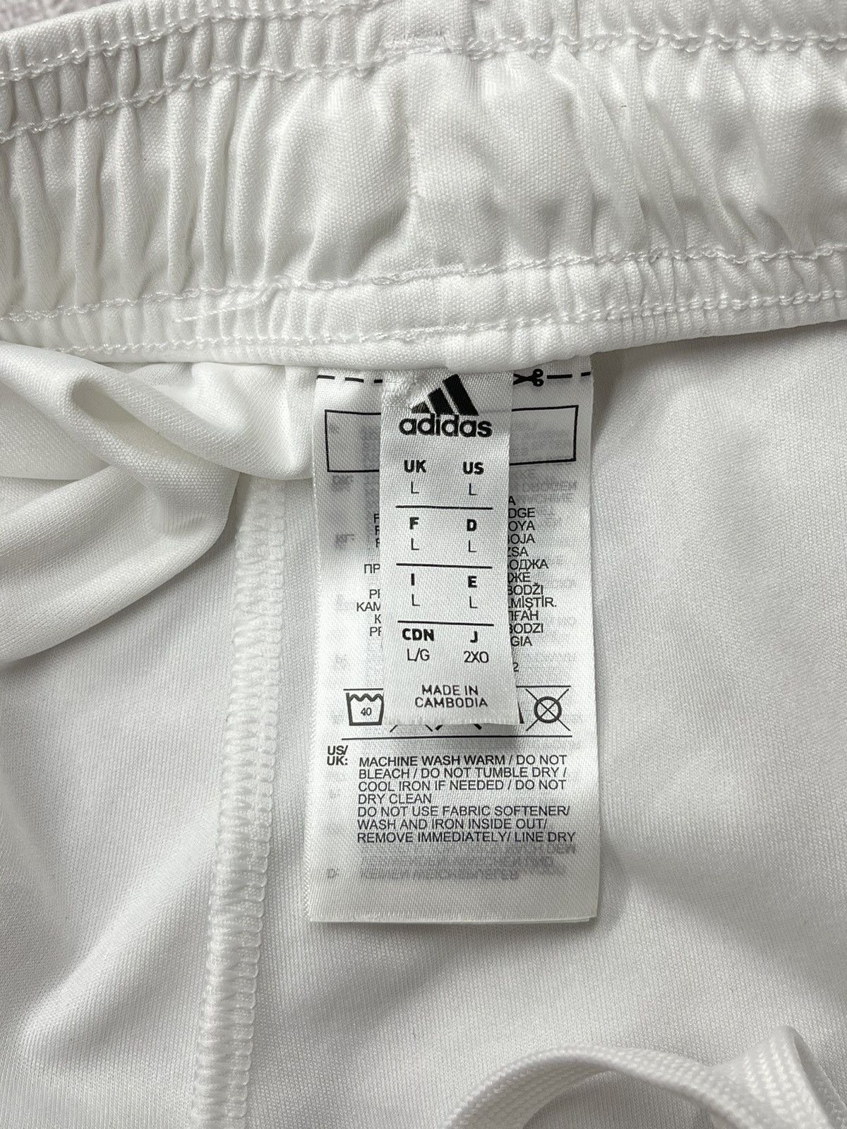 Adidas Mens Adidas Manchester United Football Shorts Jersey Soccer Size US 34 / EU 50 - 8 Thumbnail