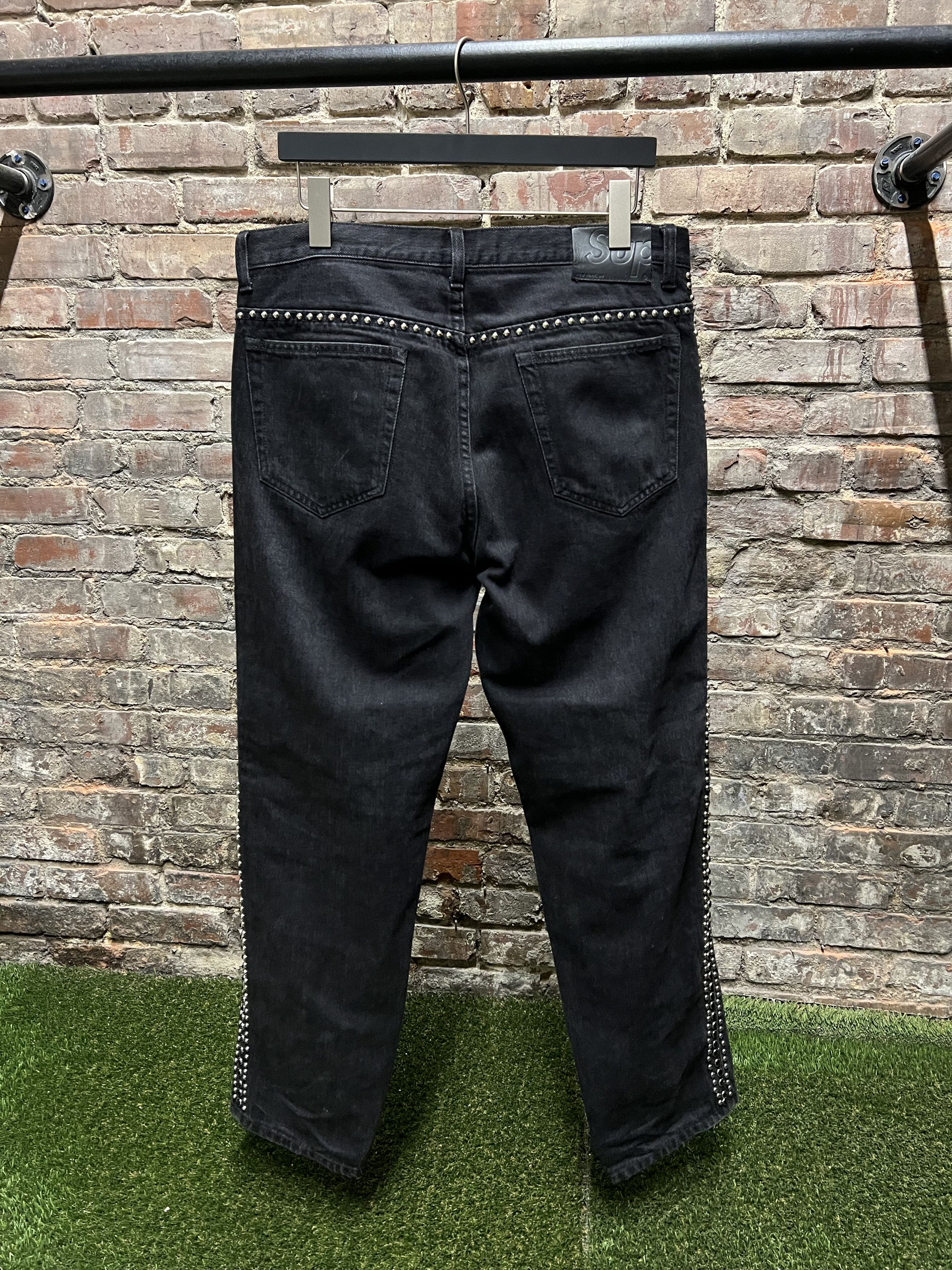 B.B. Simon × Supreme B.B Simon x Supreme Studded Denim Size US 32 / EU 48 - 2 Thumbnail
