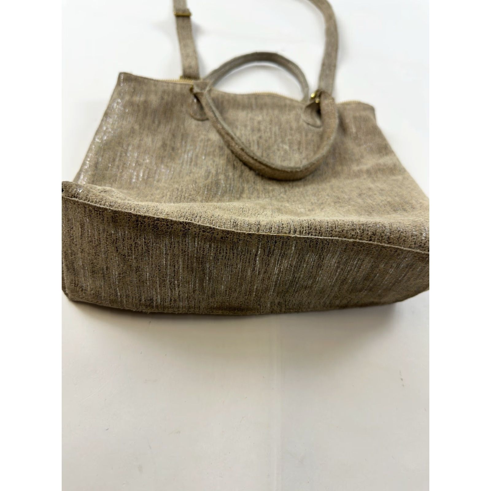 Vintage S Suede Crossbody Purse Medium Tan Gold Metallic Women Crossbody Medium Tan Suede Pink Exterior Gold Metallic Size ONE SIZE - 3 Thumbnail