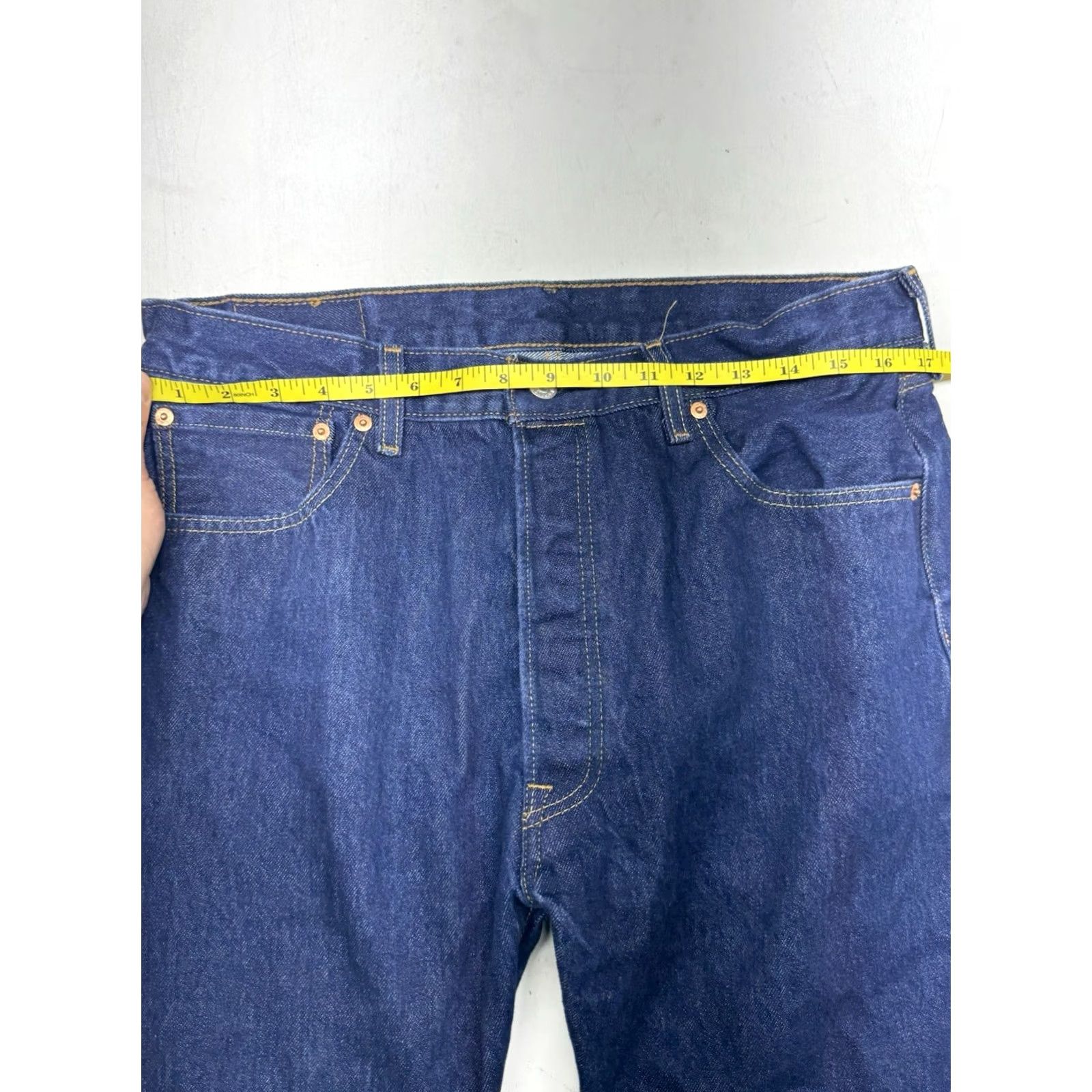 Levi's VINTAGE Levi's 501 Original Fit Jeans Men Straight Button Fly Denim 34x30 Jeans Mens Regular Dark Blue Size US 34 / EU 50 - 5 Thumbnail