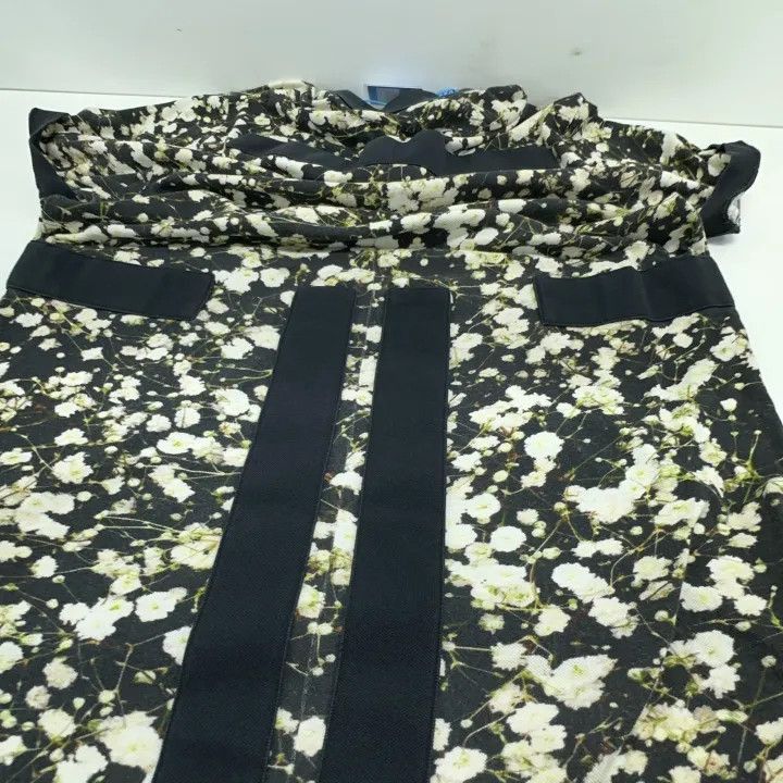Givenchy Givenchy Givenchy Casual Fashion Versatile Polo Shirt -250 Size US L / EU 52-54 / 3 - 9 Thumbnail