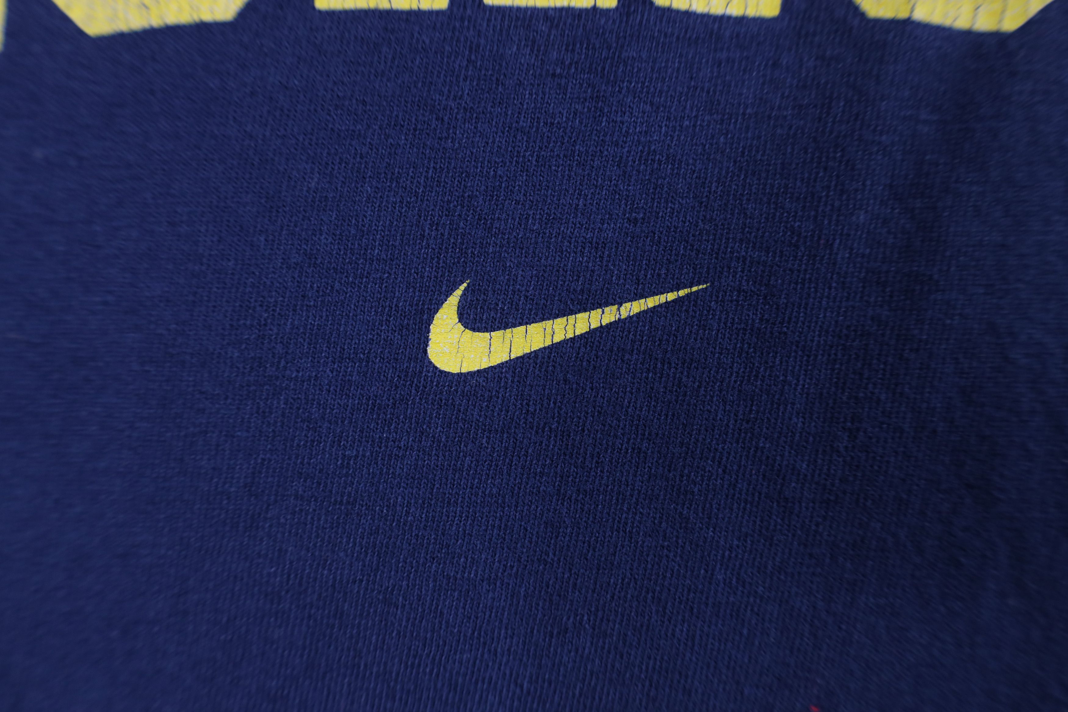 Nike Vintage Nike Swoosh University of Michigan T-Shirt Blue Size US S / EU 44-46 / 1 - 5 Thumbnail