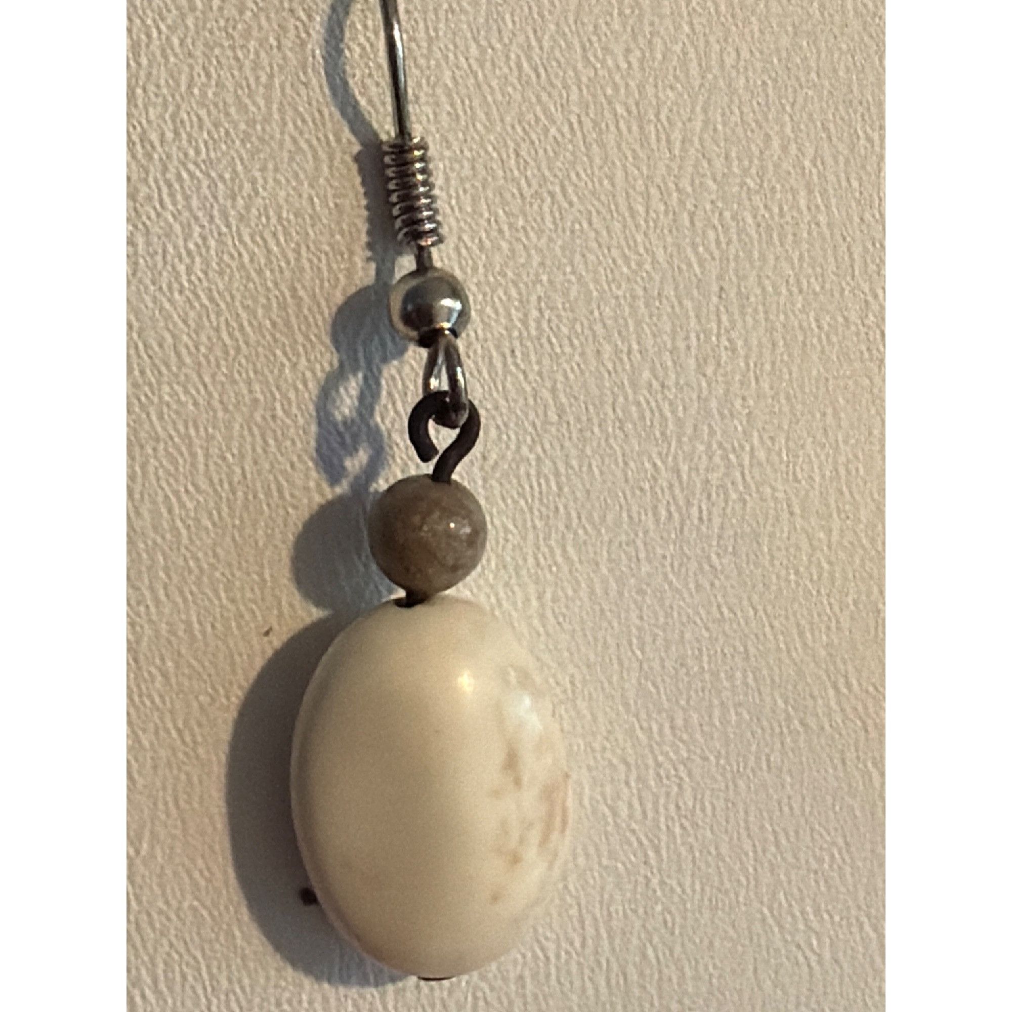 Other Vintage Silver Tone Dangle Earrings Natural Howlite Stone 1. Size ONE SIZE - 3 Thumbnail