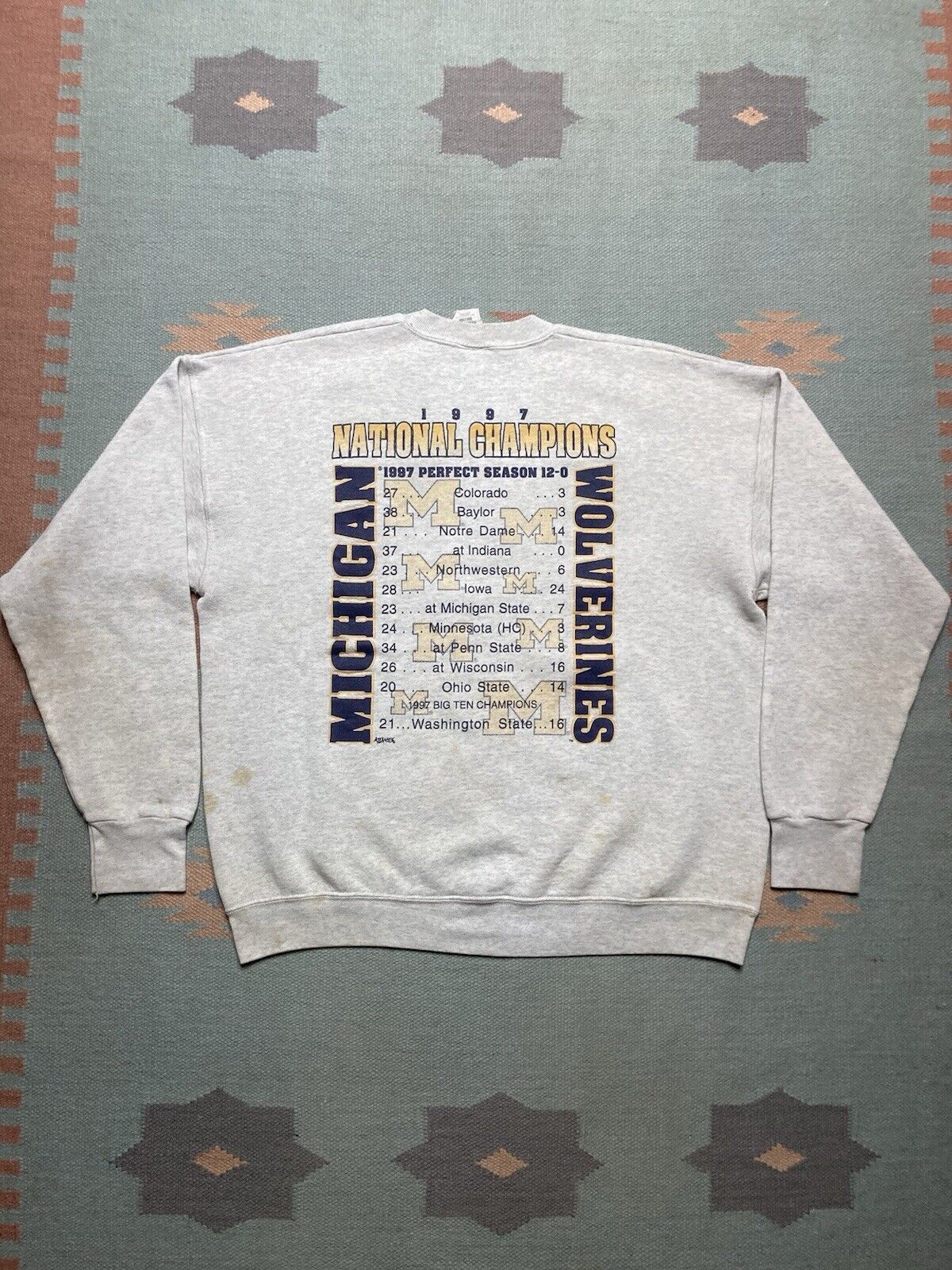 Vintage sweatshirt university of Michigan wolverines 1997 big ten XL Size US XL / EU 56 / 4 - 8 Thumbnail