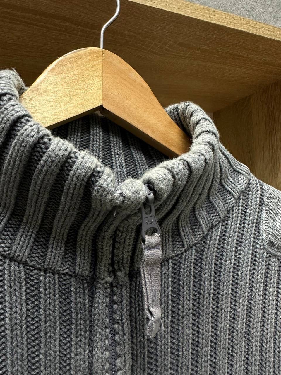 Vintage Vintage Avant Garde Gray Ribbed Knit Zip Sweater Size US L / EU 52-54 / 3 - 7 Thumbnail