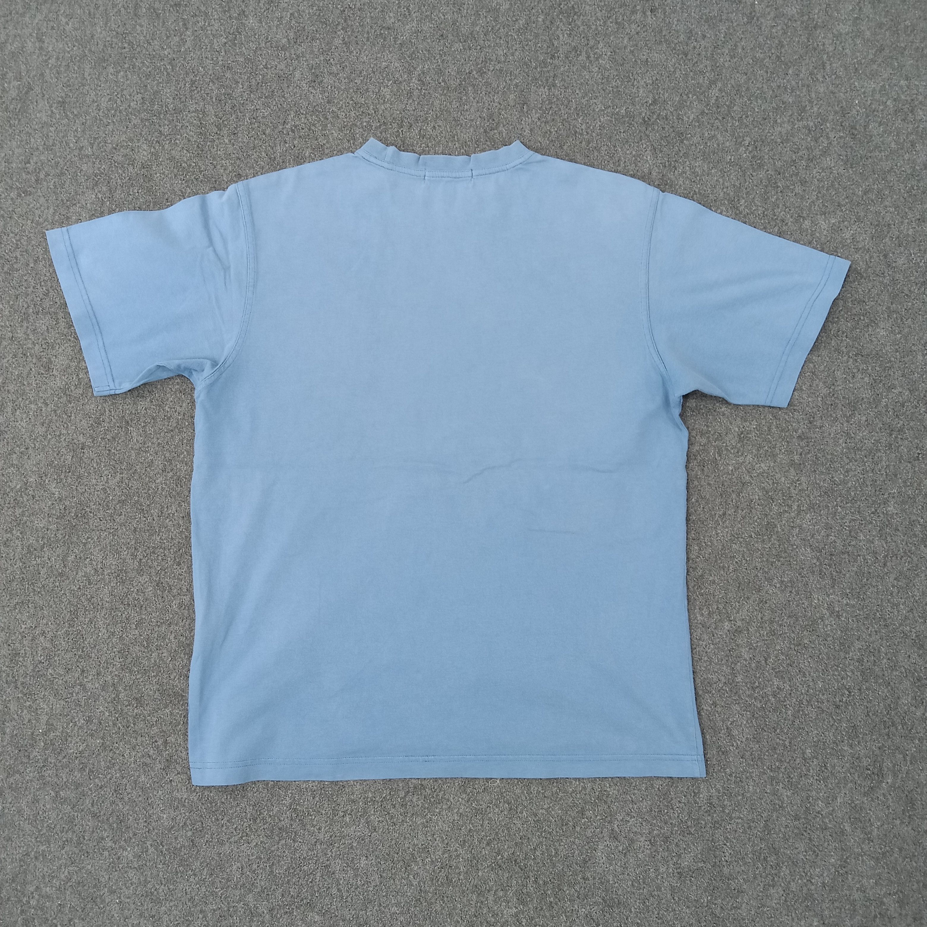 Yves Saint Laurent Yves Saint Laurent Italian Brand Logo Tshirt C239N36 Size US L / EU 52-54 / 3 - 4 Thumbnail