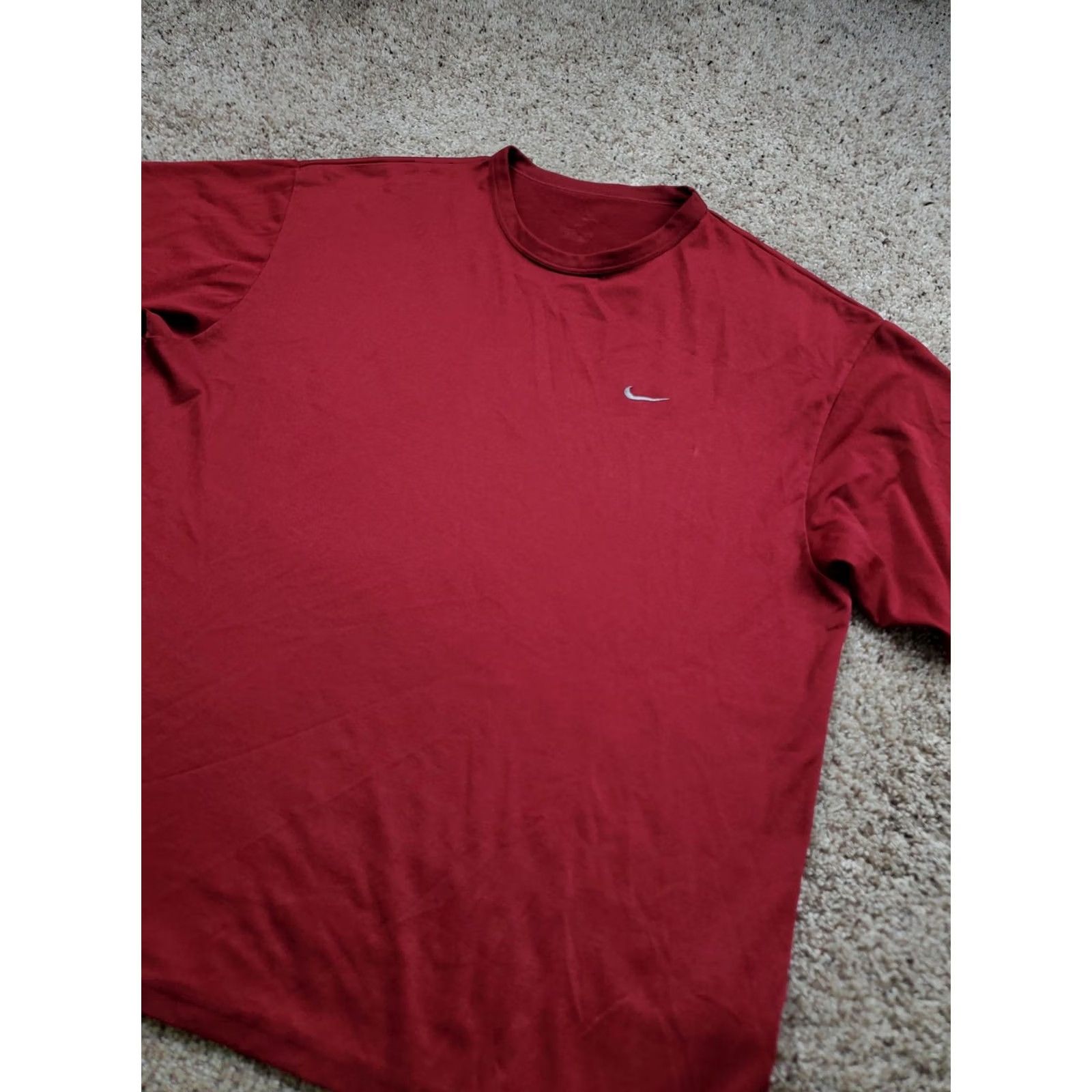Nike VINTAGE Nike Shirt Mens Large Red Swoosh Short Sleeve T-Shirt Athletic Training Y2K Size US L / EU 52-54 / 3 - 2 Thumbnail