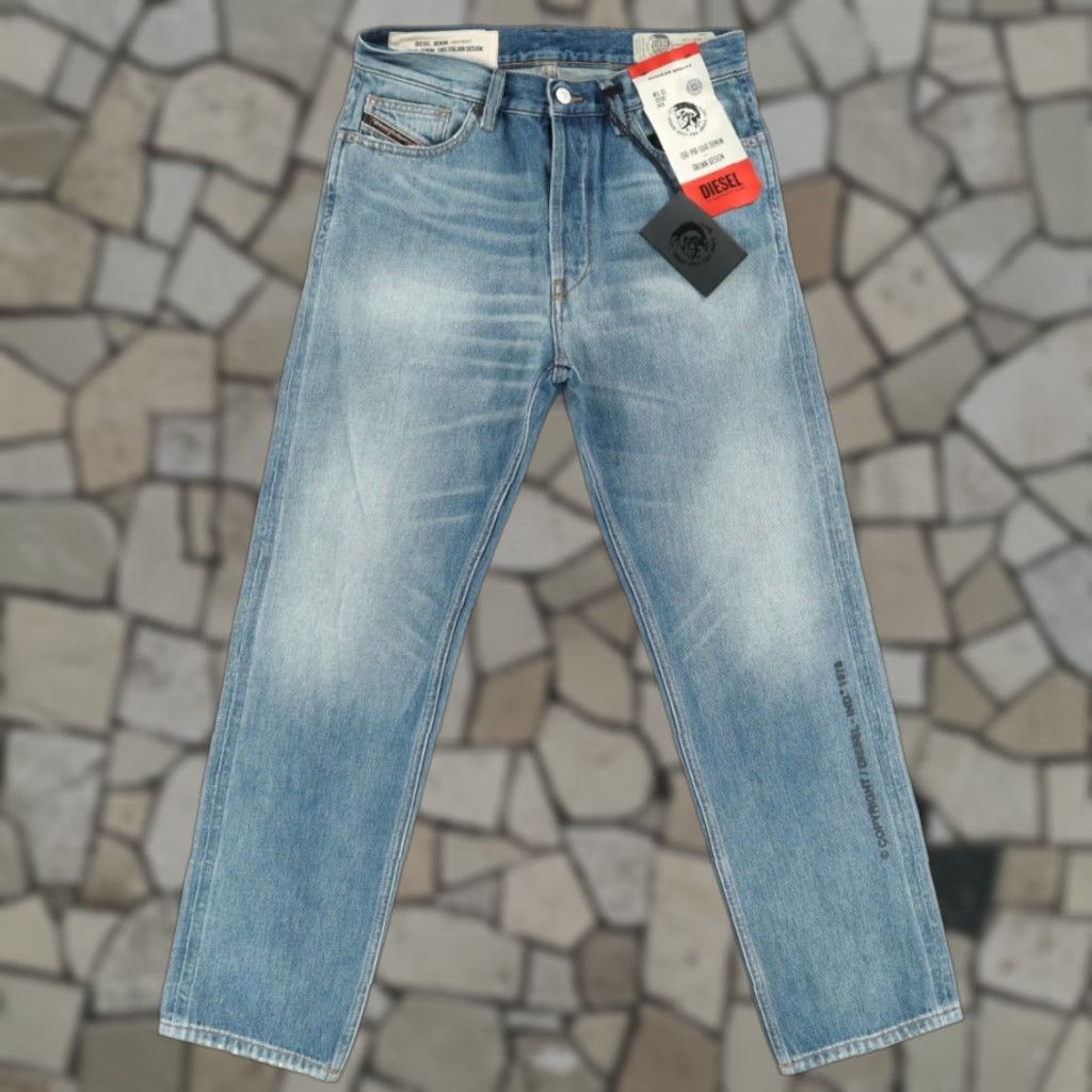 Diesel Diesel D-Macs Straight Jeans Men Blue 28 Cotton Denim Pants Regular Fit Size US 28 / EU 44 - 1 Thumbnail