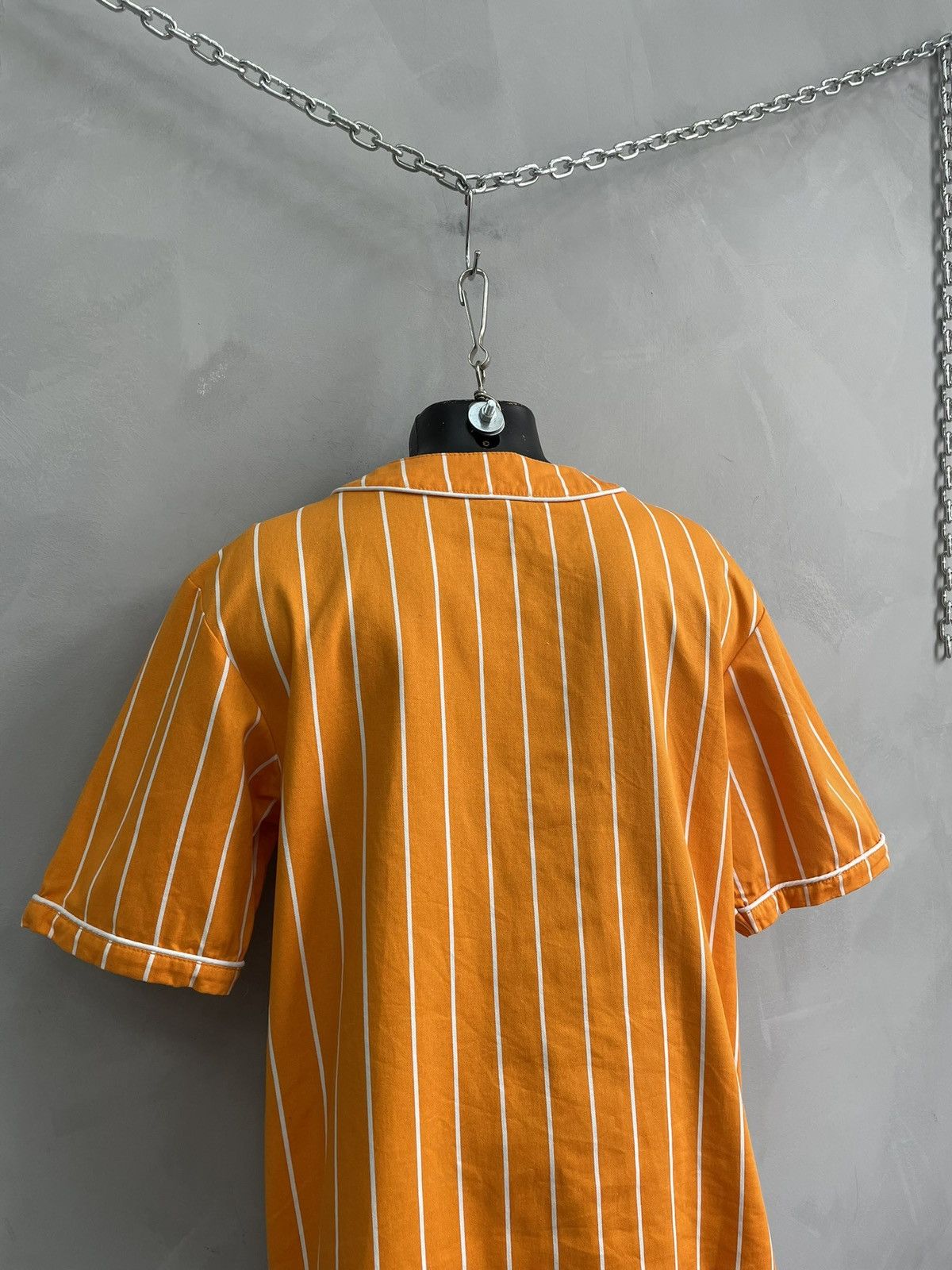 Fubu Fubu Big logo T shirt button up sk8 wu tang style Size US S / EU 44-46 / 1 - 8 Thumbnail