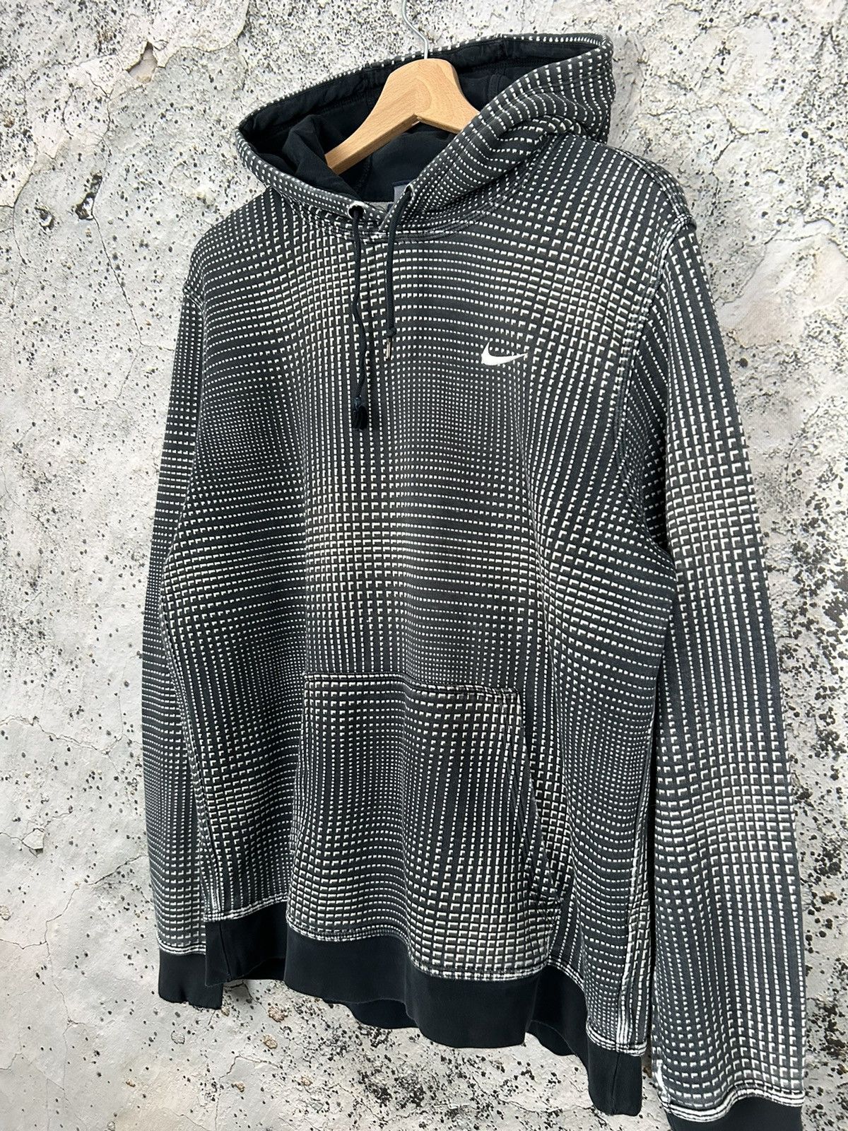 Nike Vintage Nike Swoosh Y2K 00s Hoodie Streetwear Sweatshirt Size US L / EU 52-54 / 3 - 2 Thumbnail