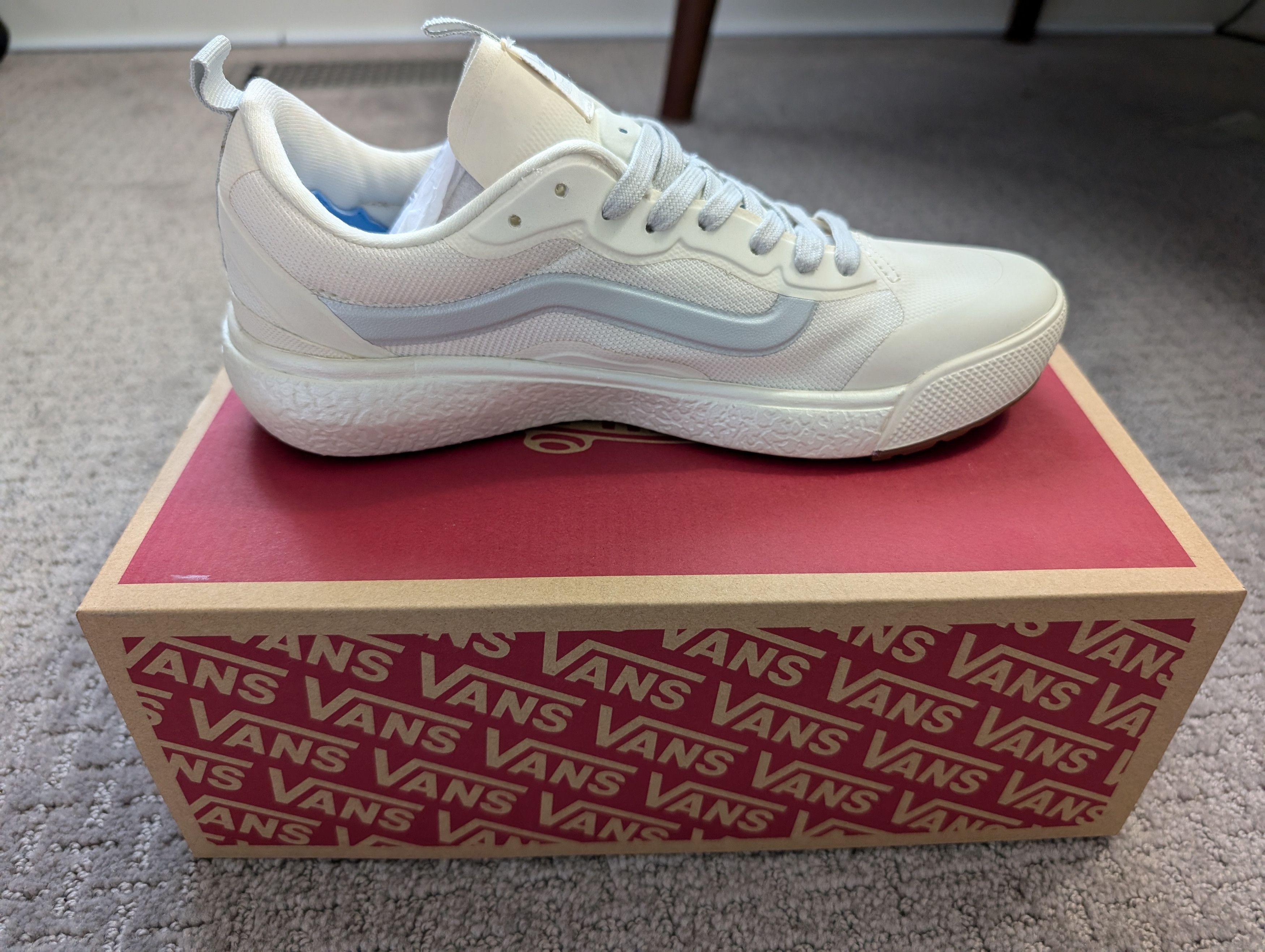 Vans Vans UltraRange Size US 7 / EU 40 - 1 Thumbnail