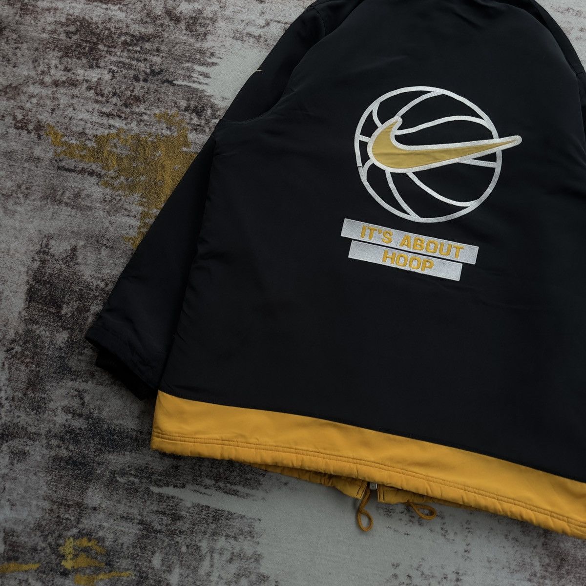 Nike VINTAGE NIKE BASKETBALL 90’S EMBROIDERY BIG LOGO JACKET RARE Size US L / EU 52-54 / 3 - 3 Thumbnail