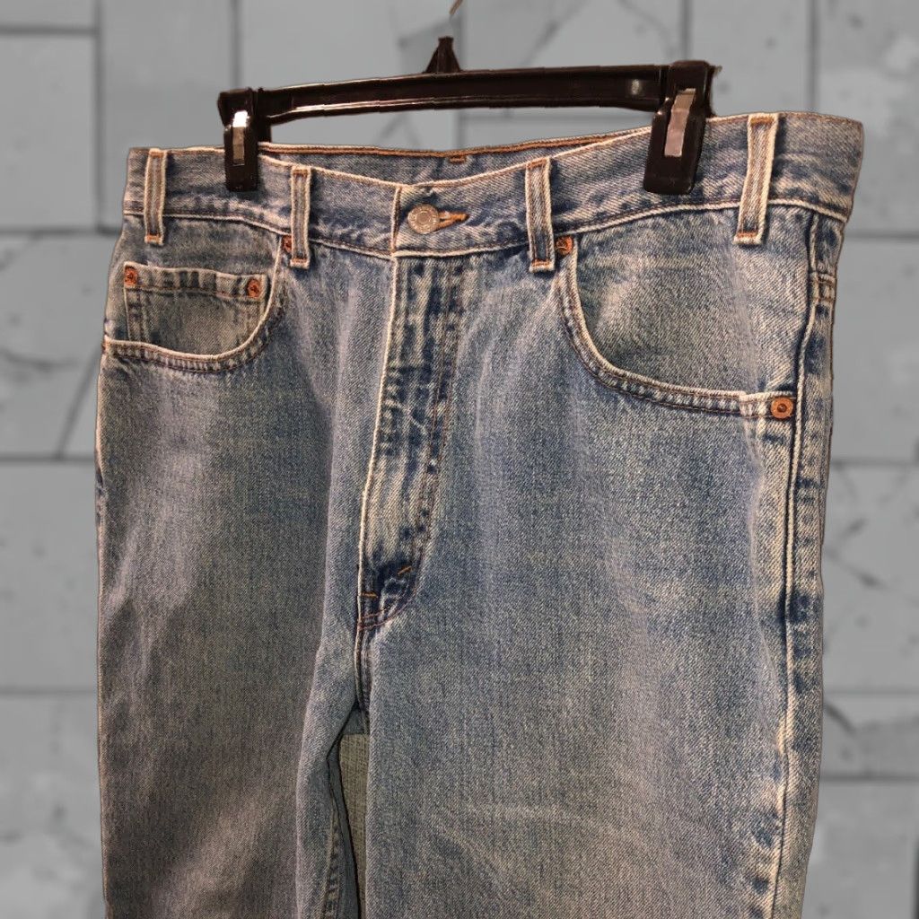 Levi's VINTAGE Levi’s 550 Jeans Mens Blue Denim Relaxed Fit Size 36 Inseam 29 Regular Bottoms Men Blue 550 Relaxed Jeans Mens Size US 36 / EU 52 - 1 Thumbnail