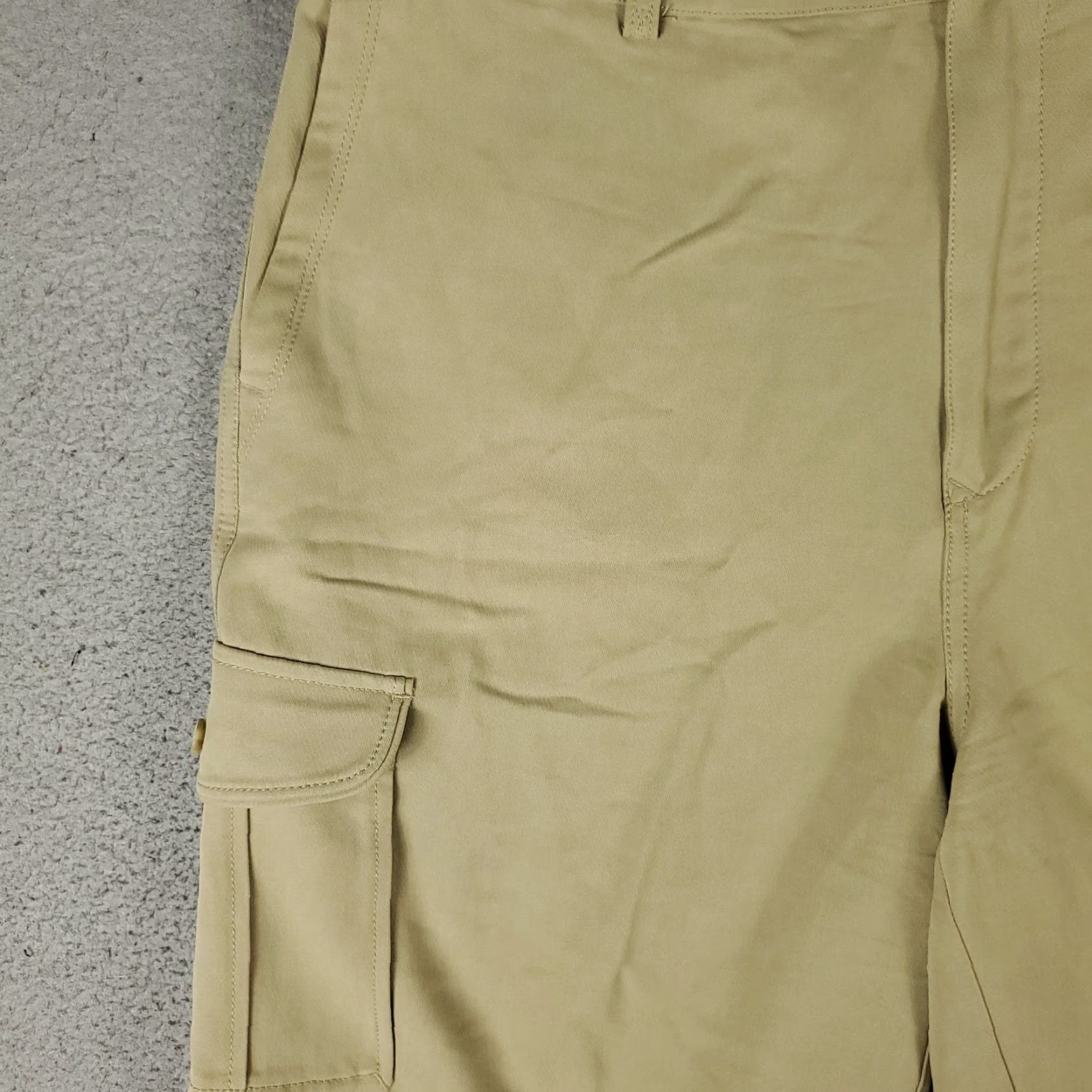 Tommy Bahama VINTAGE Tommy Bahama Cargo Shorts Men's 36 Beige Silk Casual Outdoor Hiking Camping Size US 36 / EU 52 - 2 Thumbnail