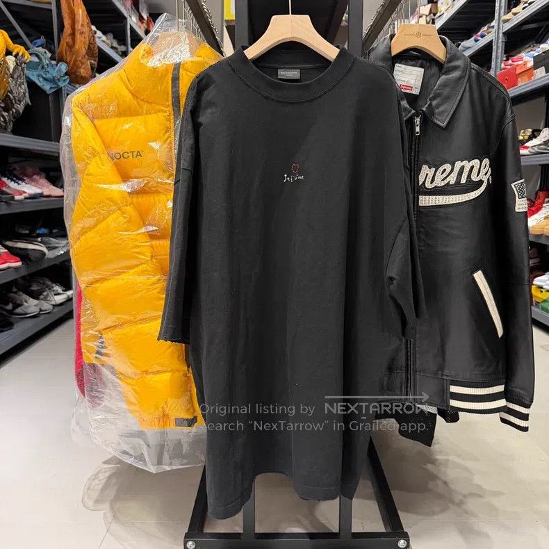 Balenciaga Balenciaga short sleeves Size US XL / EU 56 / 4 - 7 Thumbnail