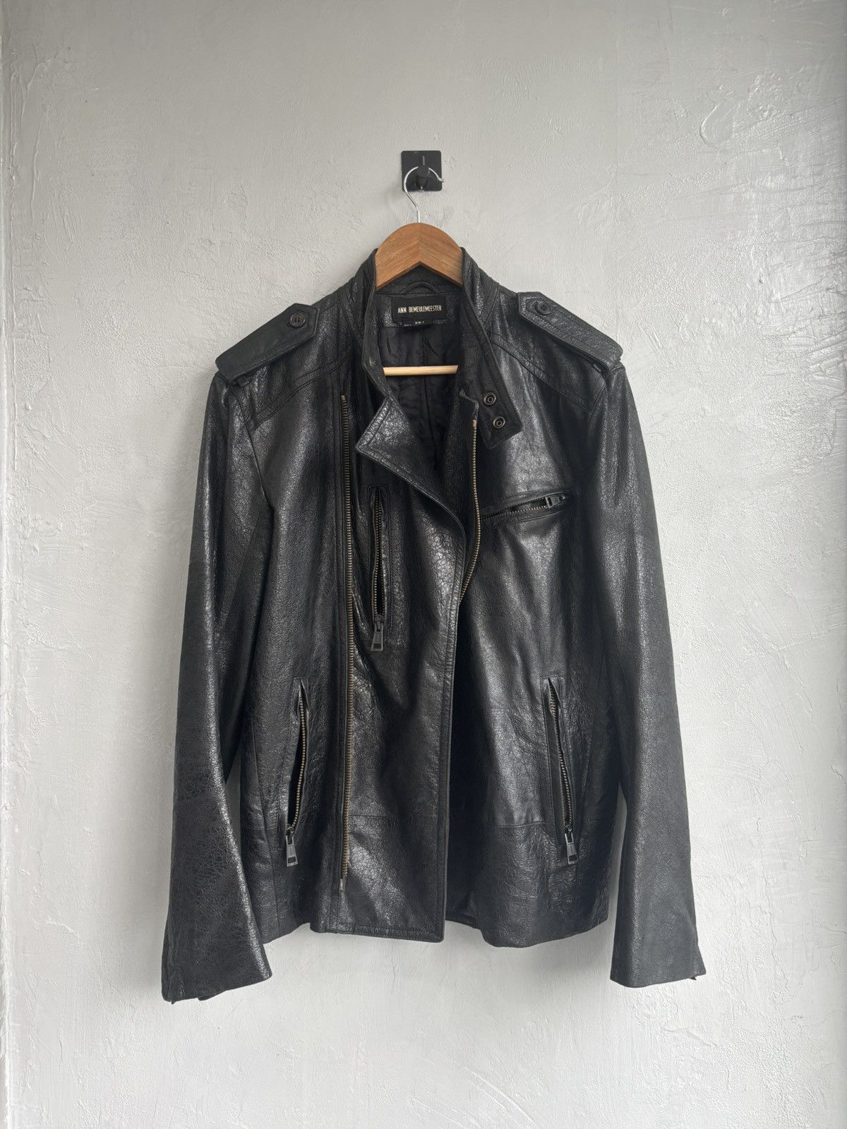 Ann Demeulemeester Ann Demeulemeester SS2003 cracked leather biker jacket Size US M / EU 48-50 / 2 - 5 Thumbnail
