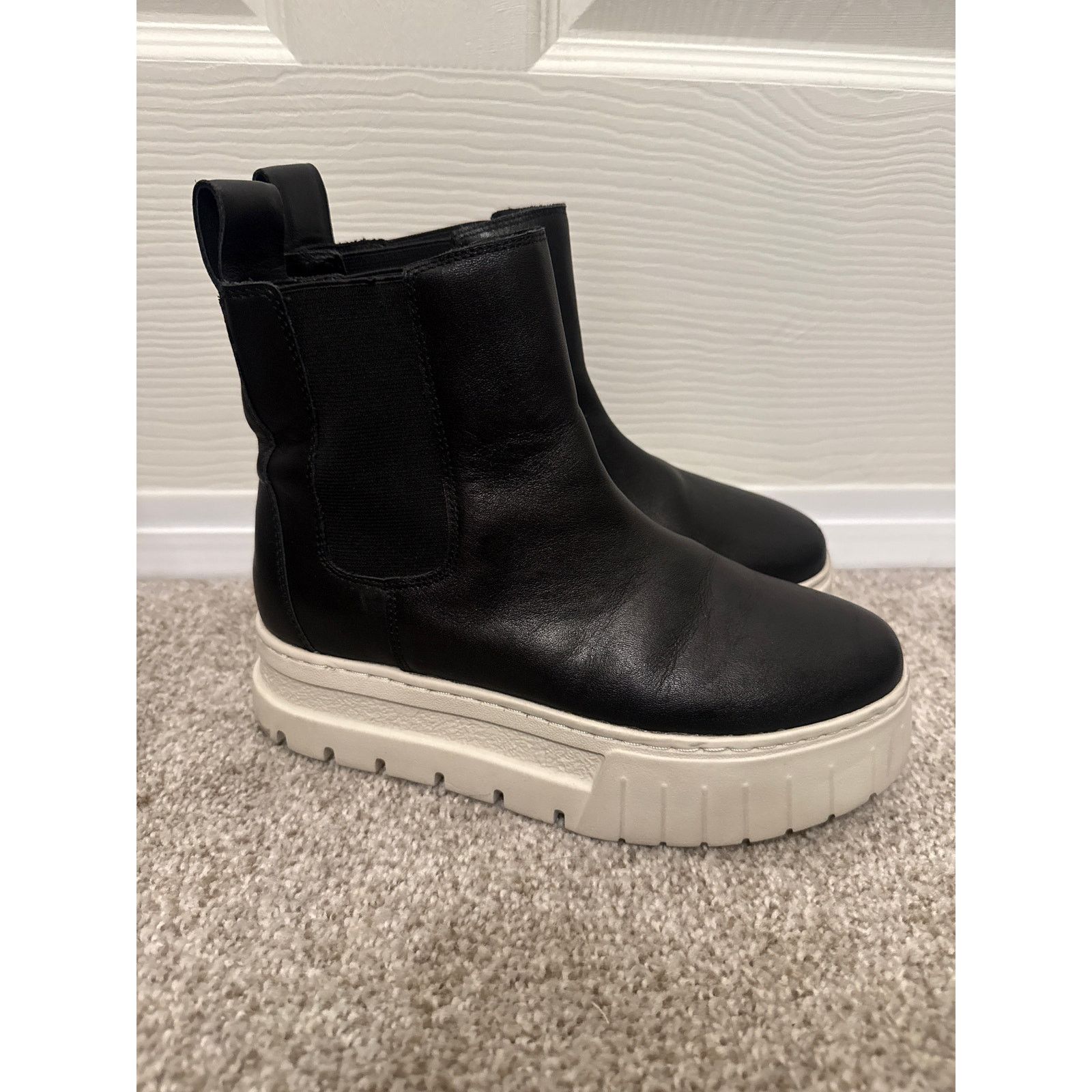 J/Slides J/Slides Black Leather Platform W's Riley Chelsea Boot, 6 Size US 6 / IT 36 - 3 Thumbnail