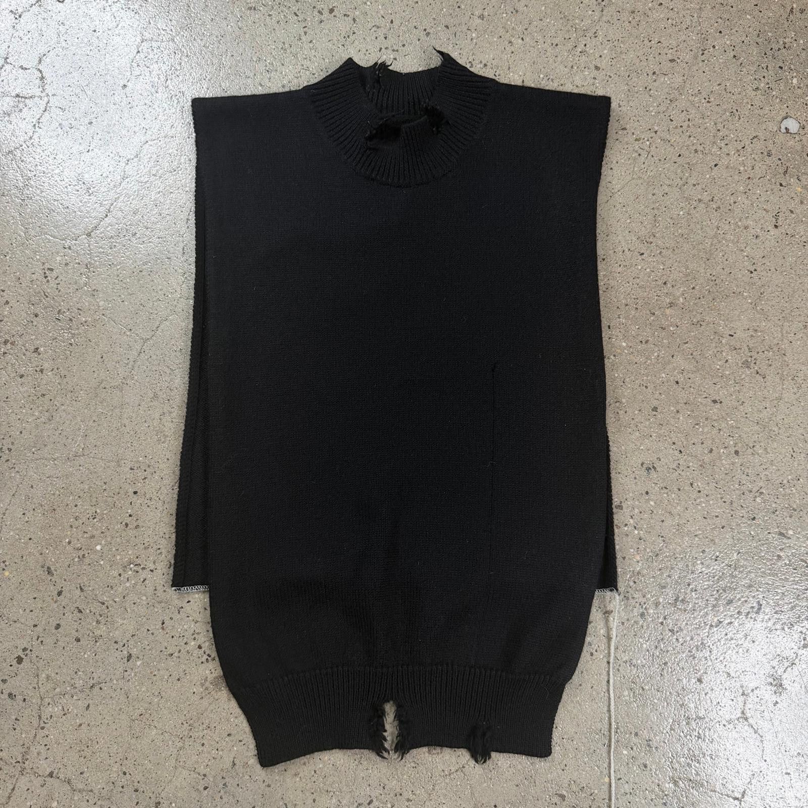 Maison Margiela Maison Margiela Distressed Poncho Vest Size US M / EU 48-50 / 2 - 1 Thumbnail