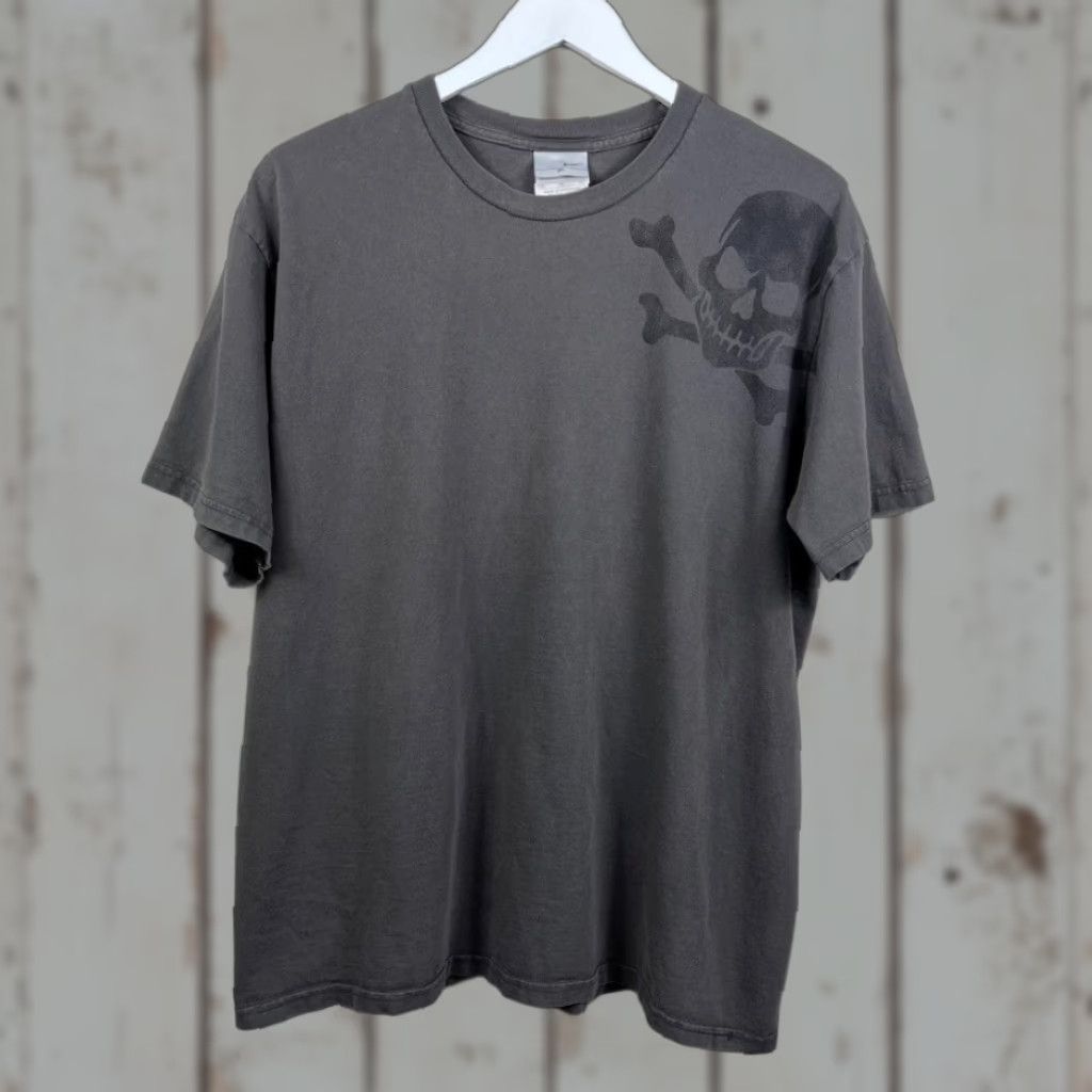 VINTAGE Nike Skull Shirt Mens XL Gray 2000s Adult XL Shirt Skull 90s Concert Theme Mens