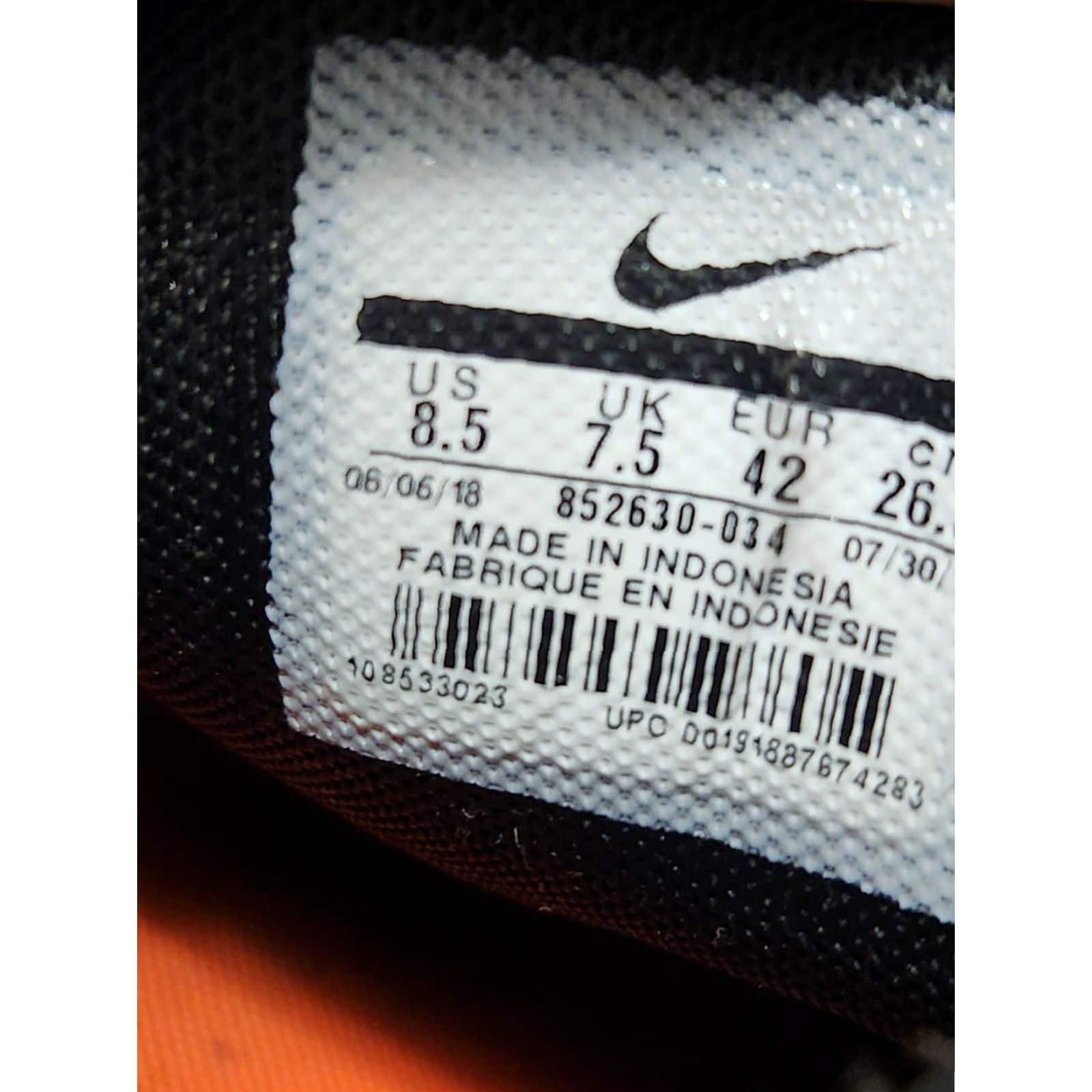 Nike Nike Air Max Plus Sneaker Men 10.5 Black 852630-034 Hot Lava Size US 11 / EU 44 - 6 Thumbnail