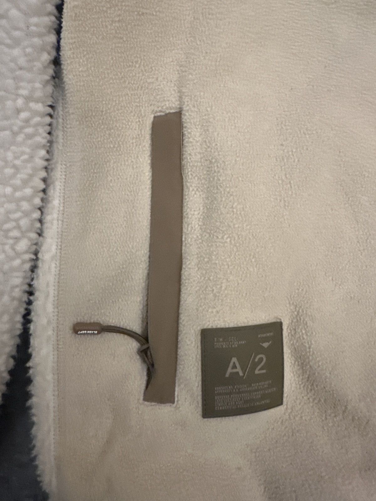 CHOCOOLATE RARE HK Fleece Jacket Size US L / EU 52-54 / 3 - 4 Thumbnail