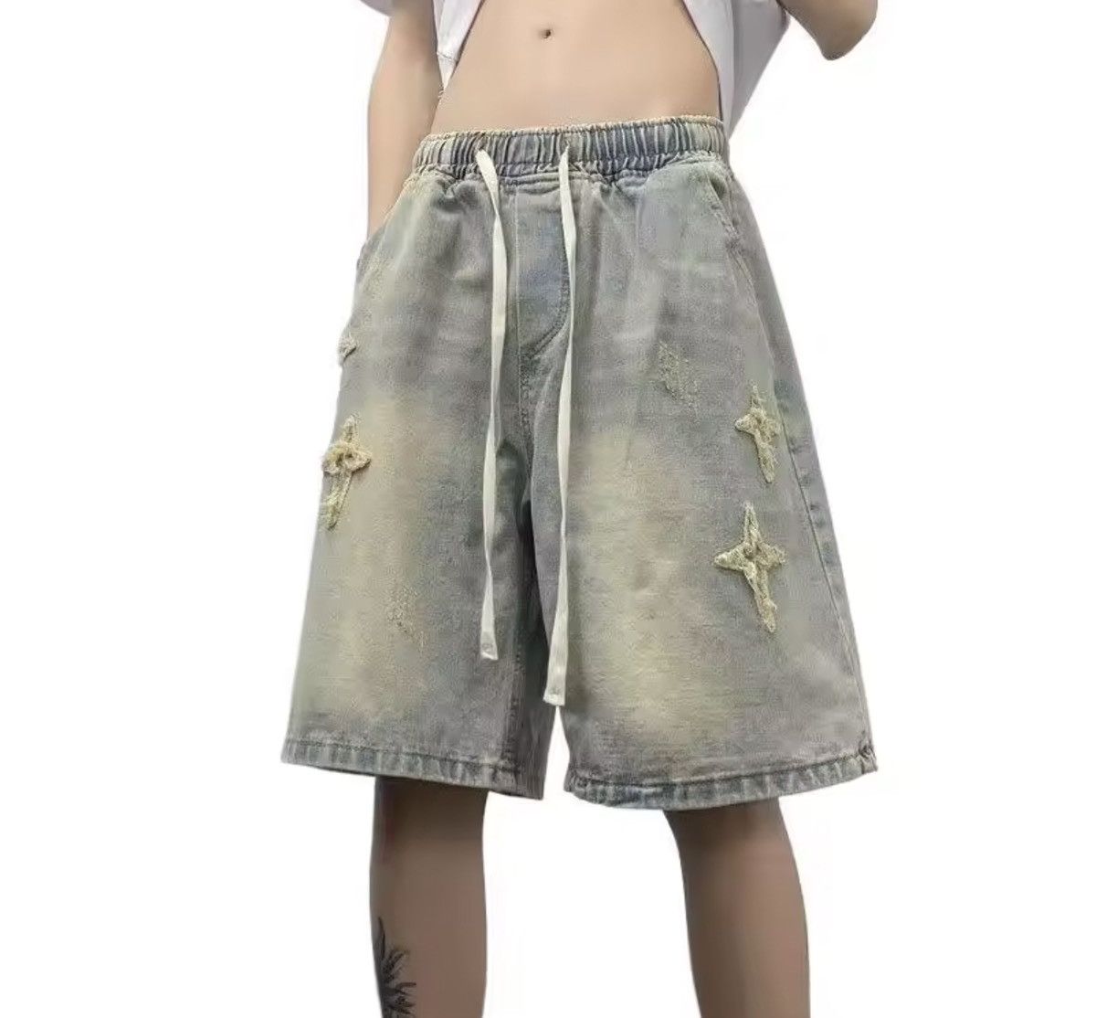 Other Distressed Star-Patch Denim Jorts – Vintage StyleWashed Grey Size US 27 - 1 Thumbnail
