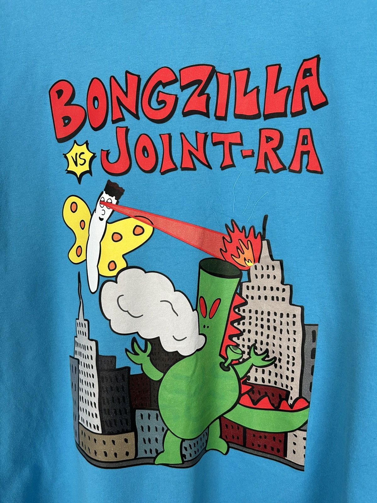 Vintage Vintage Bongzilla vs Joint-Ra Graphic Tee Humor Stoners Hype Size US L / EU 52-54 / 3 - 3 Thumbnail