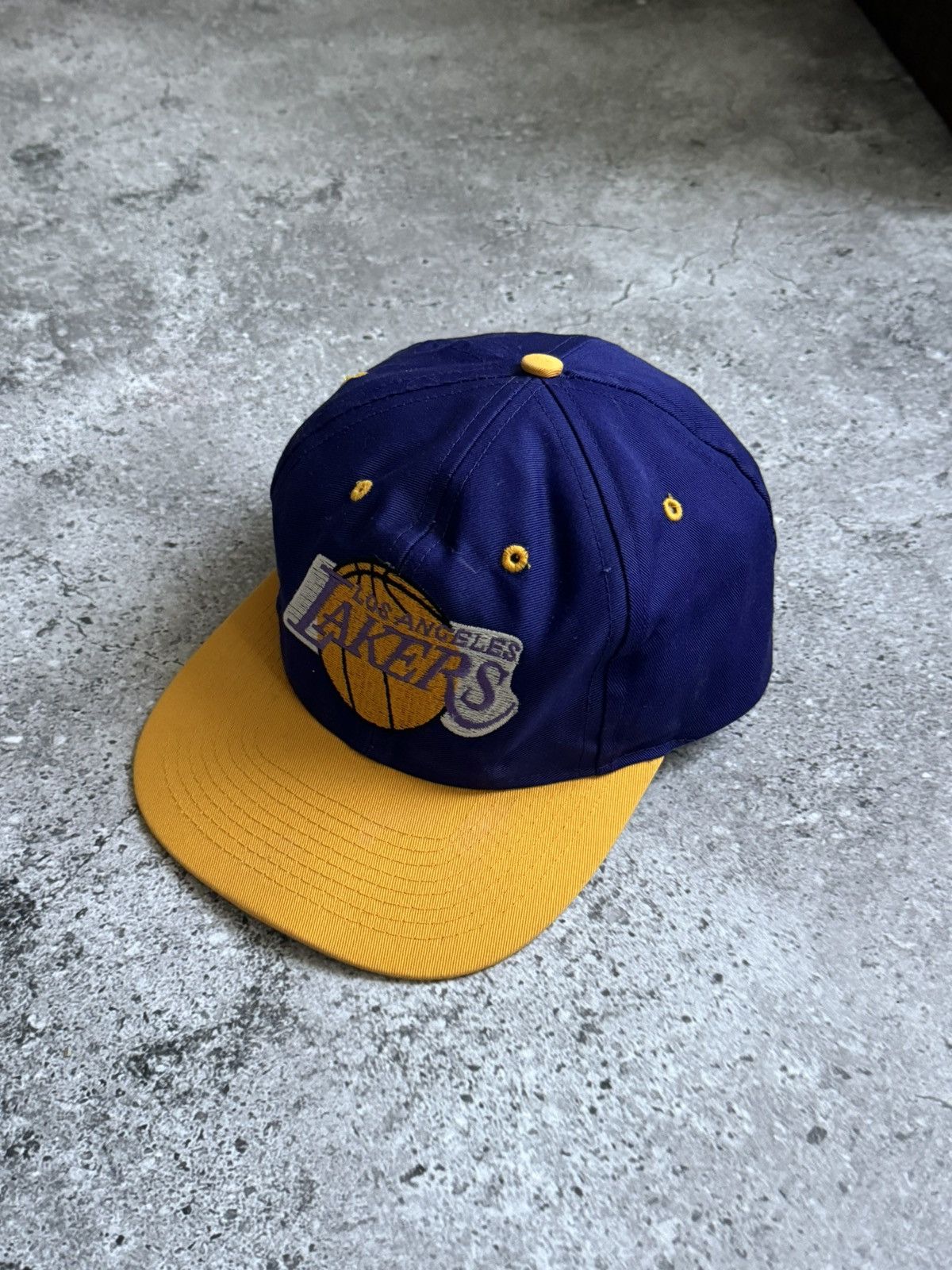 NBA × Vintage Vintage Lakers basketball SnapBack cap Size ONE SIZE - 4 Thumbnail