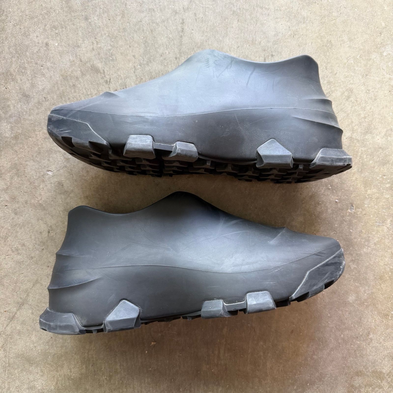 Givenchy Givenchy Monumental Mallow Low Top Black Rubber Size US 12 / EU 45 - 2 Thumbnail