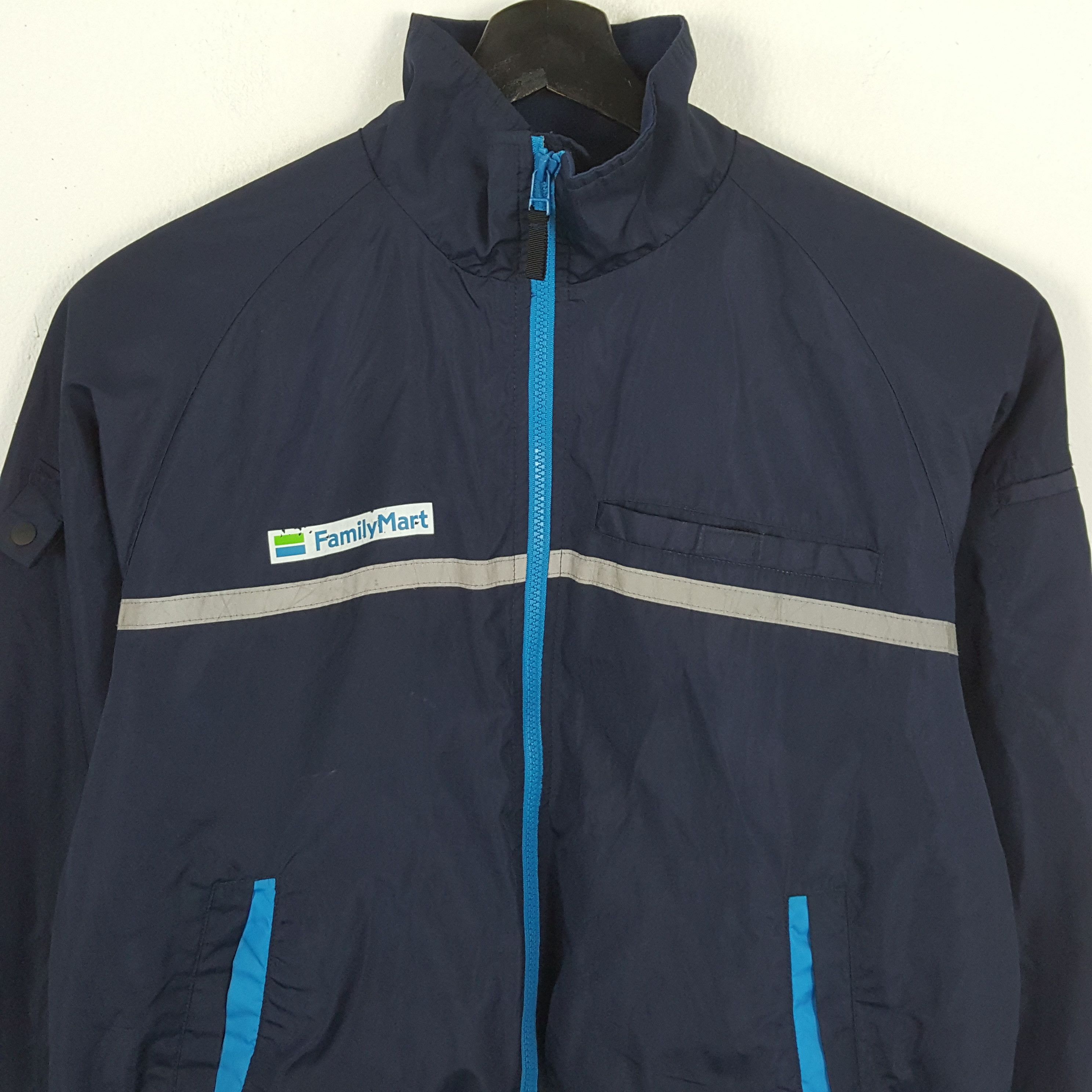 Japanese Brand × Vintage FAMILY MART Japanese Brand Workwear Uniform Jacket Size US L / EU 52-54 / 3 - 2 Thumbnail