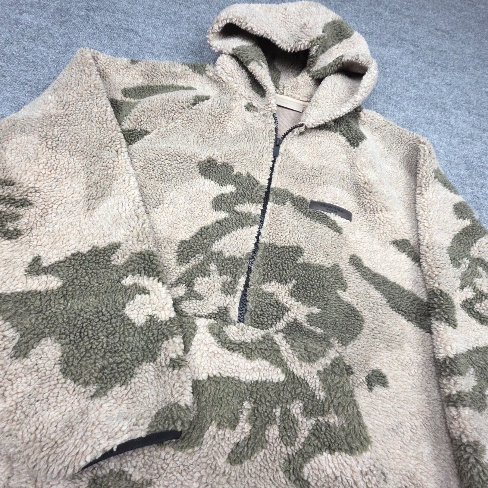 Fear of God Fear of God Essentials Polar Fleece Jacket Small Camouflage Lined Hooded Zip Mens Colorful Regular Fit Winter Fall Size US S / EU 44-46 / 1 - 2 Thumbnail