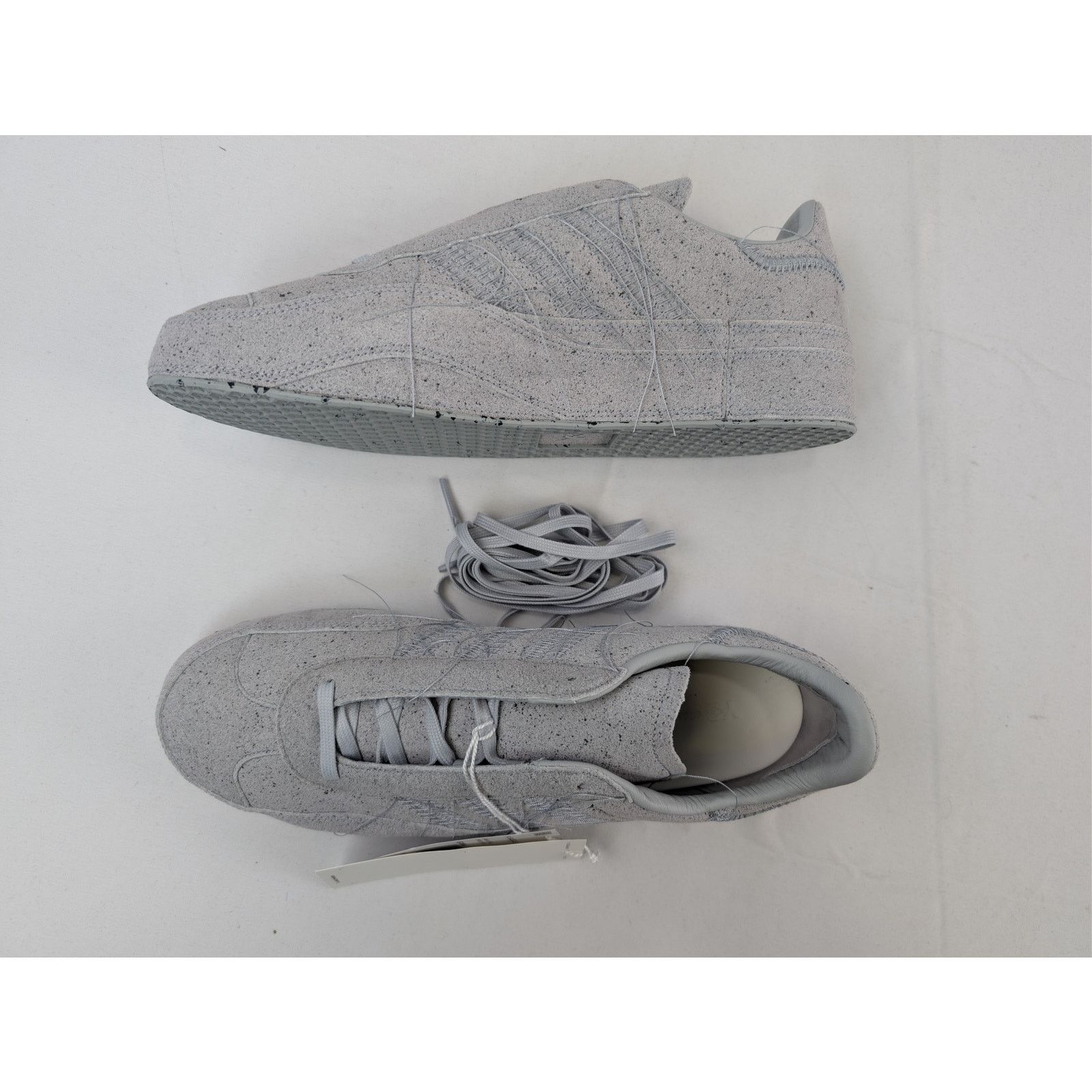 Y-3 o1rshd1 Gazelle Low-Top Sneakers in Gray Size US 8 / EU 41 - 1 Thumbnail