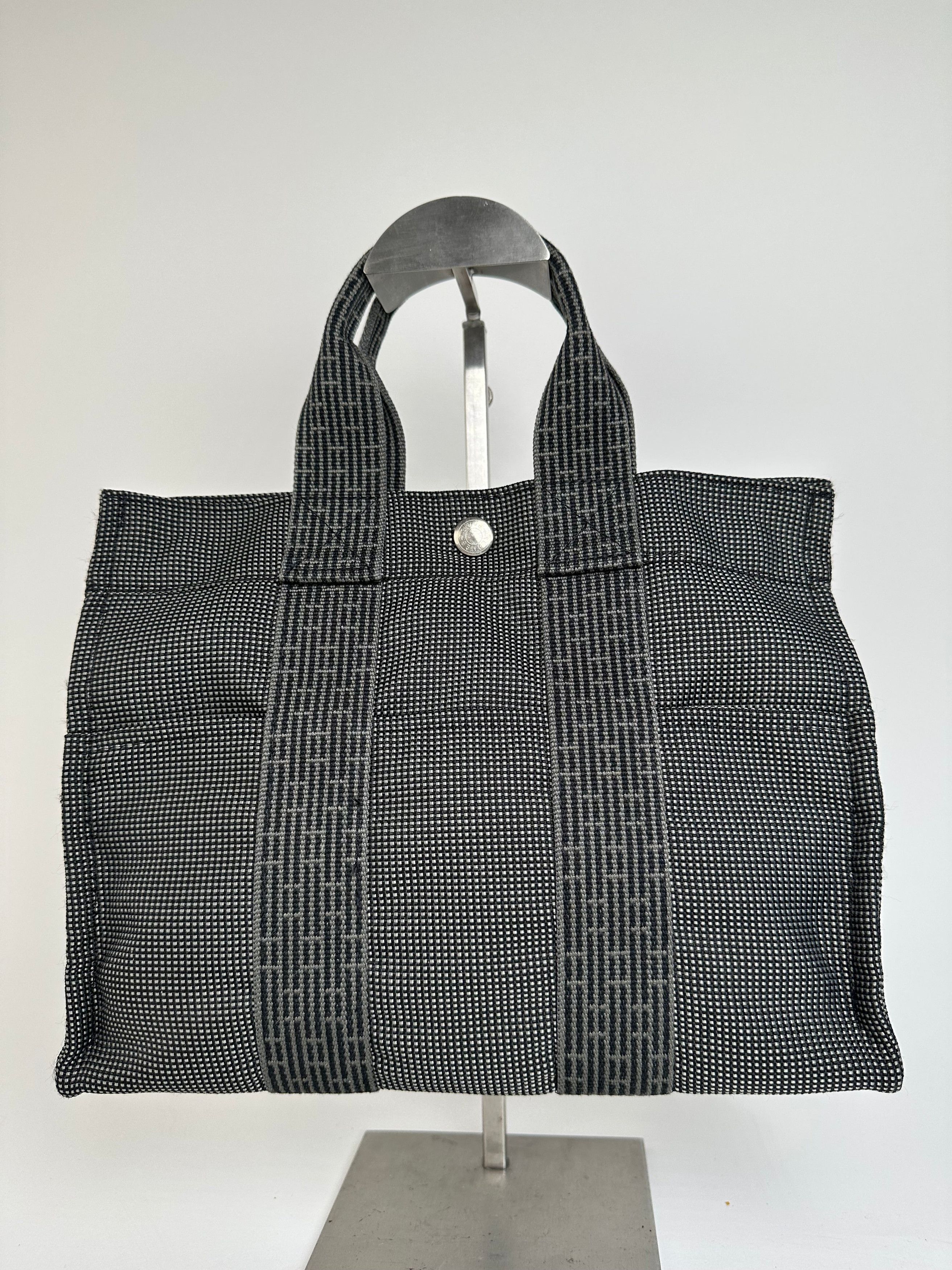 Other Hermès Black Canvas Tote Bag with Zip Closure and Snap Butto Size ONE SIZE - 1 Thumbnail