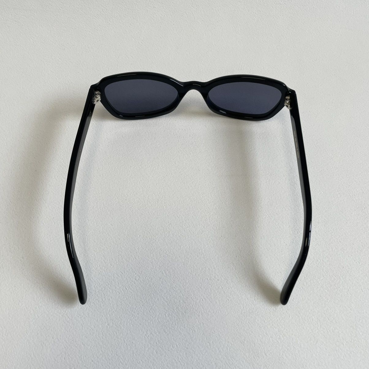 Cutler and Gross Black ‘Oval Shape Lens’ Vintage Sunglasses Size ONE SIZE - 10 Thumbnail