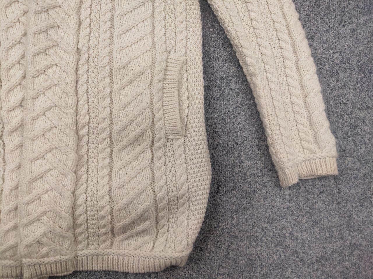 Aran Crafts Aran Crafts soft wool Cable Knit Cardigan Sweater Vintage Size L / US 10 / IT 46 - 6 Thumbnail