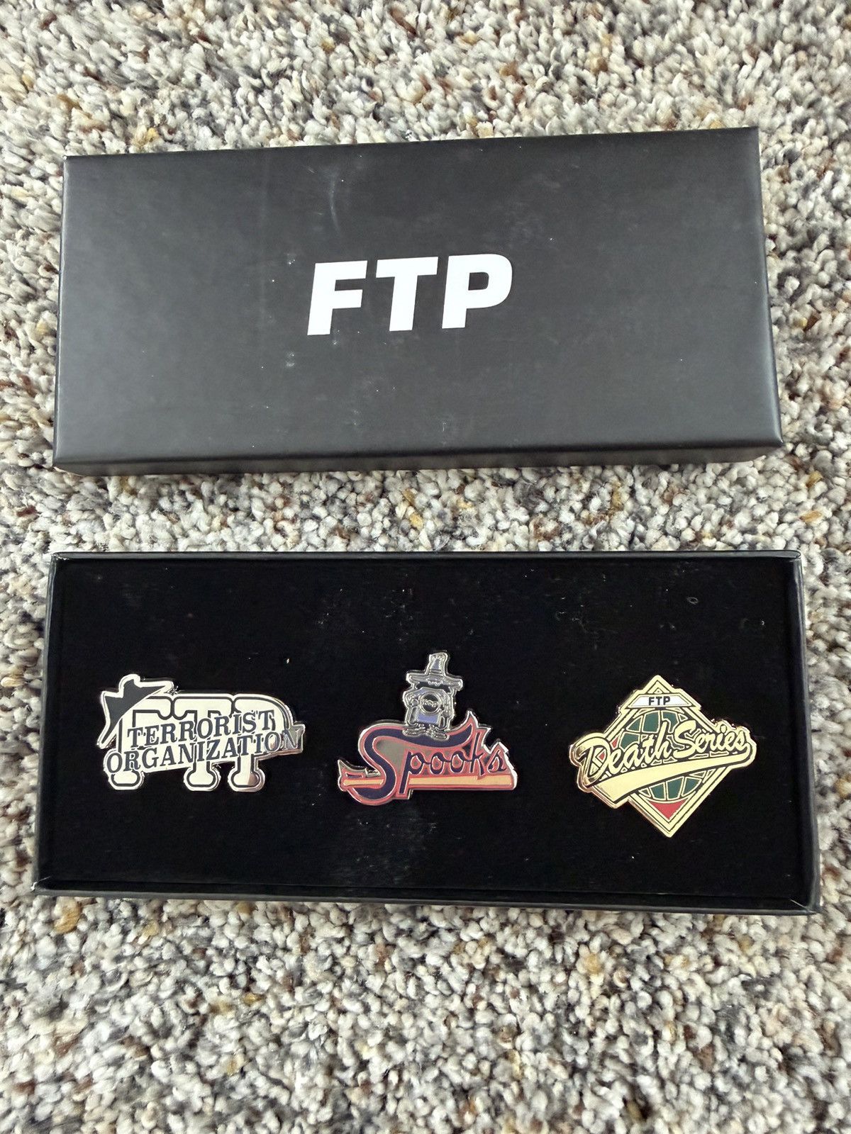 Fuck The Population FTP PIN SET Size ONE SIZE - 2 Thumbnail