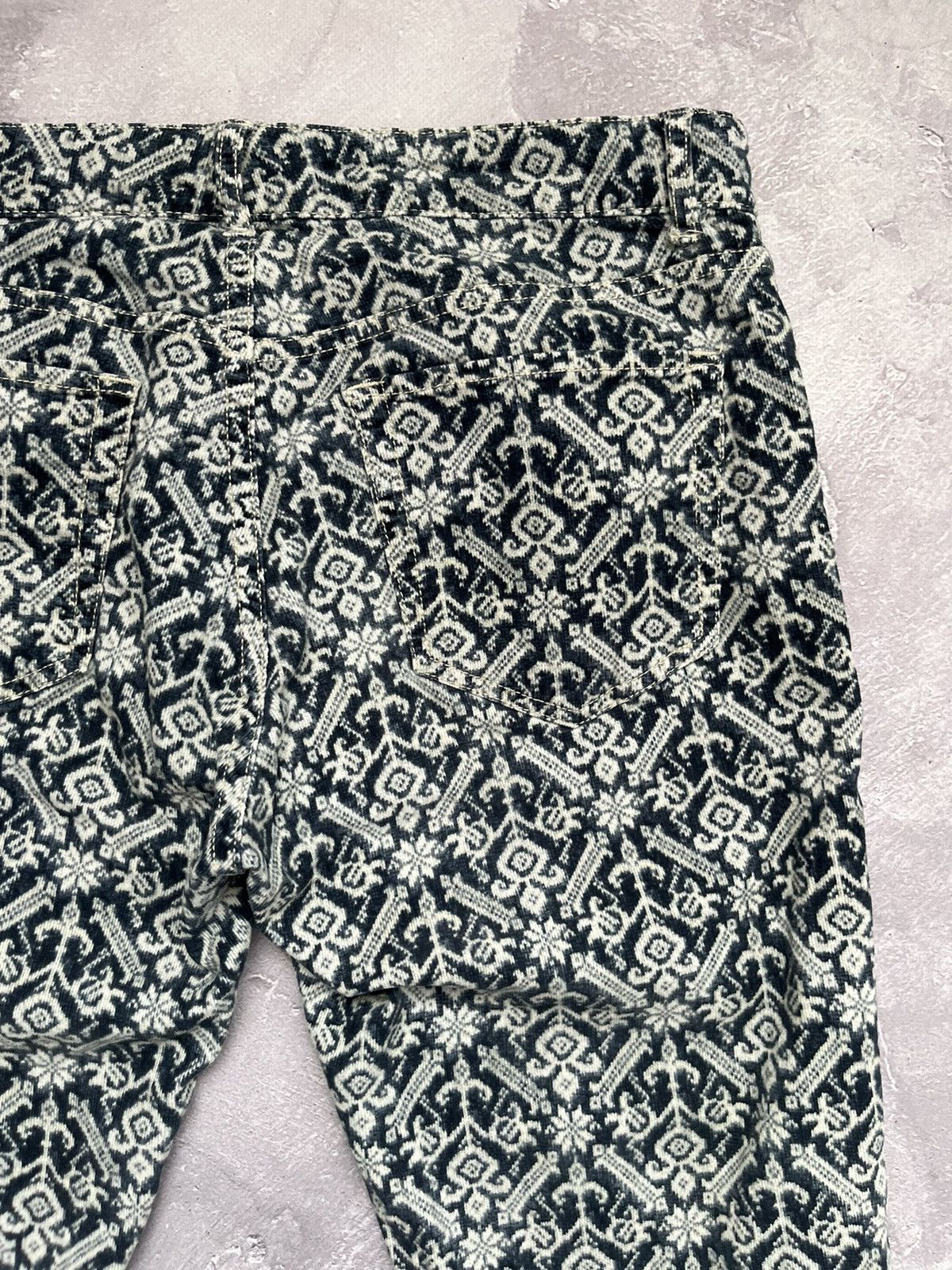 Ralph Lauren Denim & Supply Ralph Lauren Aztec Graphics Corduroy Pants Size 28" / US 6 / IT 42 - 8 Thumbnail