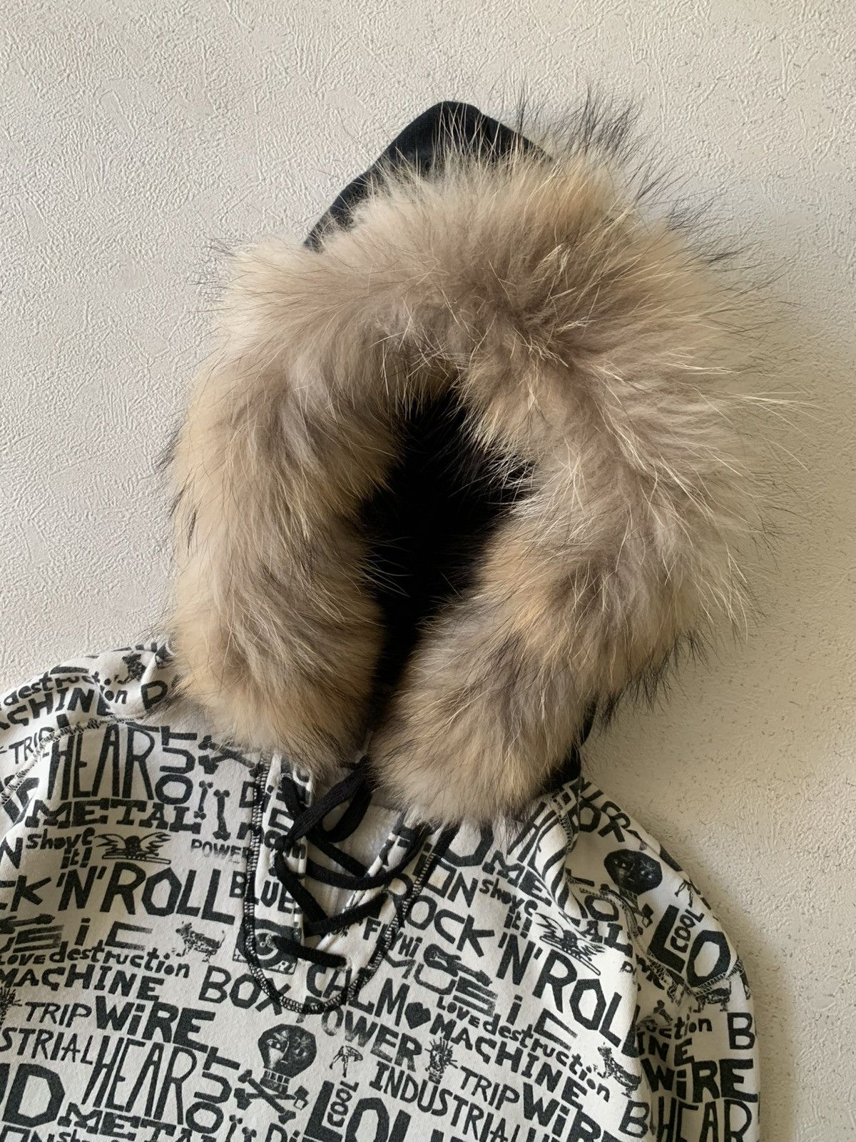 Japanese Brand LEVI’S ENGINEERED ROCK N ROLL FAUX FUR HOODIE IF6W9 STYLE Size US M / EU 48-50 / 2 - 5 Thumbnail