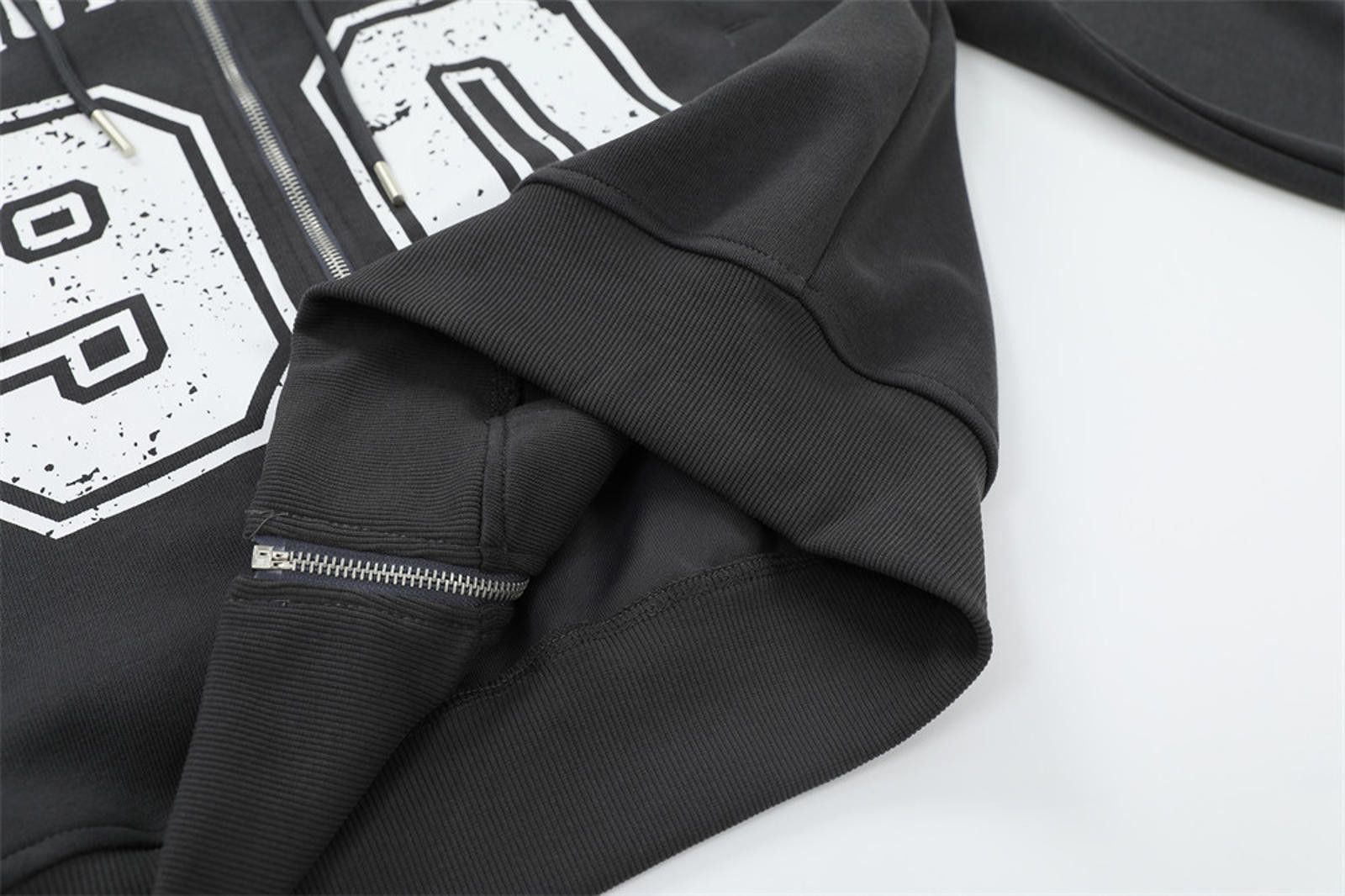 Vintage Shining Blood 90 Graphic Zip-Up Hoodie Size US M / EU 48-50 / 2 - 8 Thumbnail