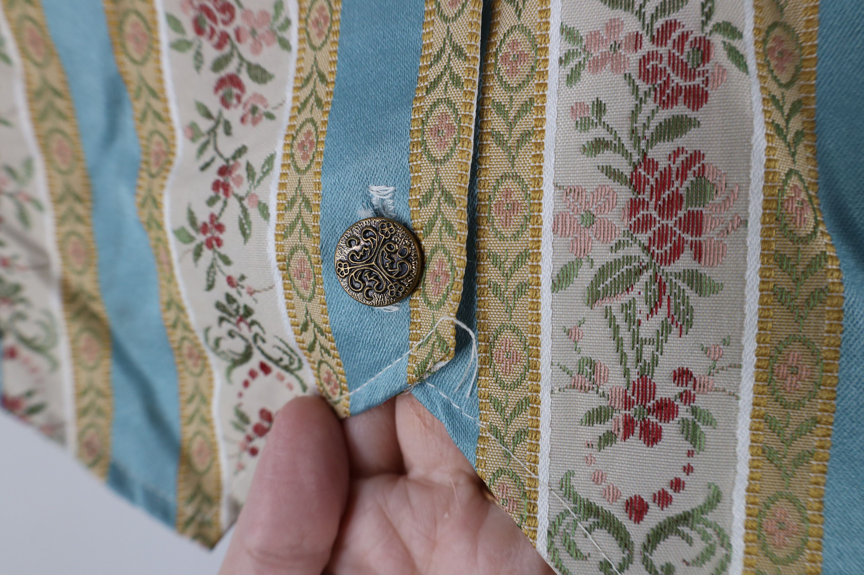Vintage Vintage 90s Streetwear Flower Button Vest Jacket USA Size L / US 10 / IT 46 - 4 Thumbnail