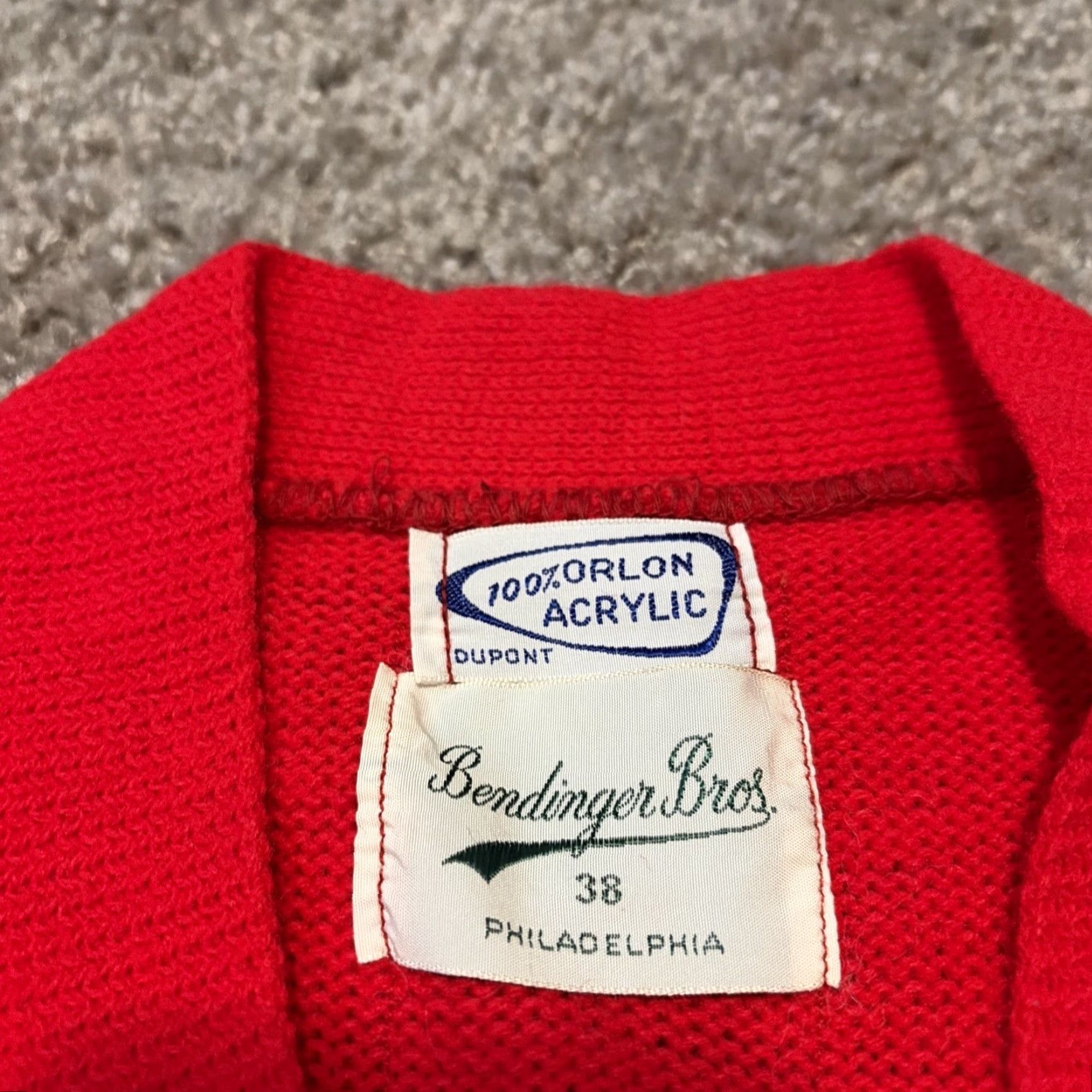 Vintage VINTAGE 60s Bendinger Bros Philadelphia 100% Orlon Acrylic Red Cardigan Sweater 38 Mens Size US M / EU 48-50 / 2 - 5 Thumbnail