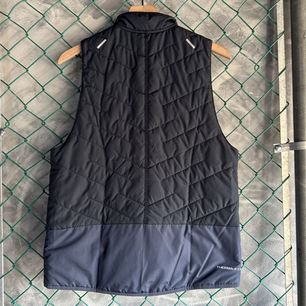 Nike Nike Therma Fit Vest Mens Medium Blue Running NWT Puffer Size US M / EU 48-50 / 2 - 10 Thumbnail