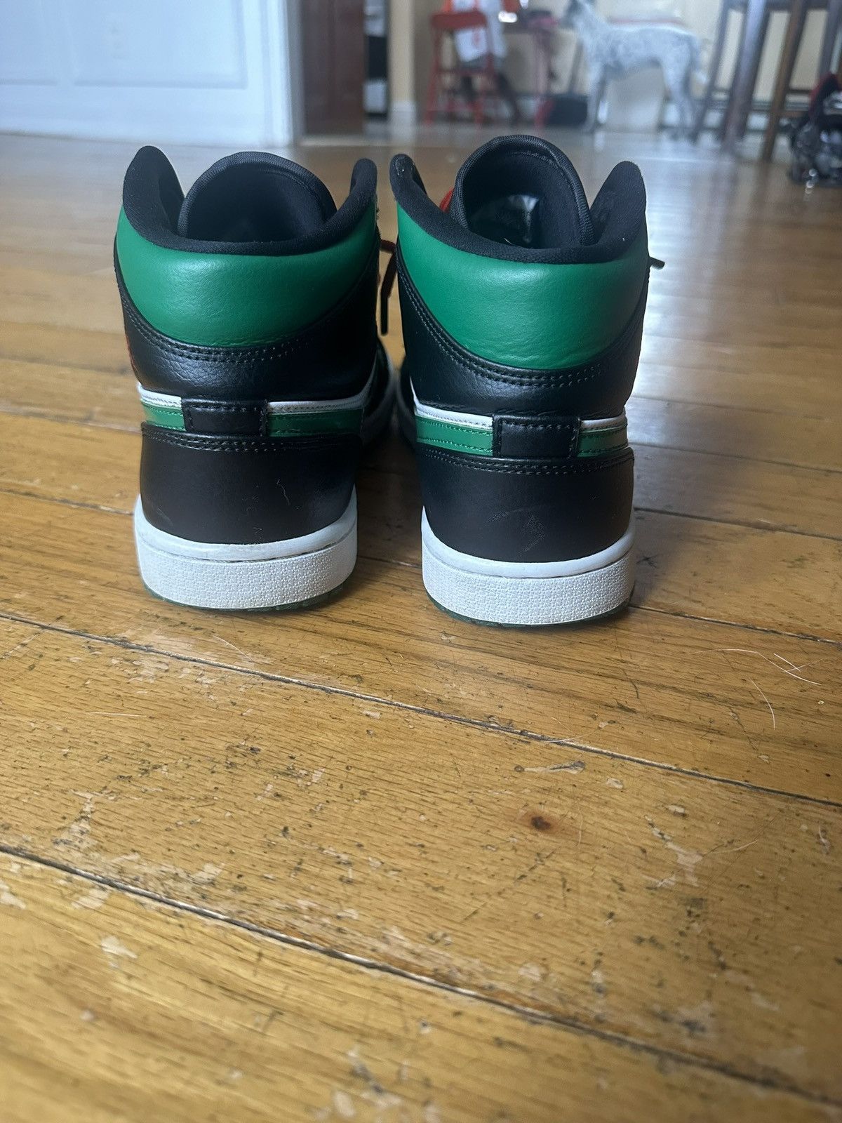 Jordan Brand Jordan 1 pine green mid Size US 8 / EU 41 - 4 Thumbnail