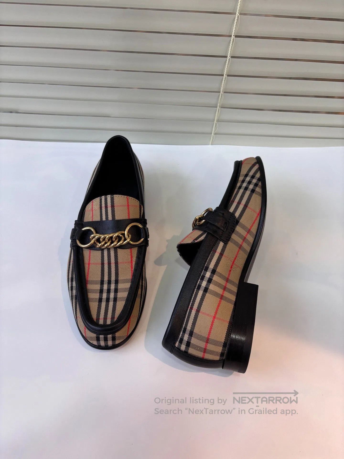 Burberry Burberry Classic Check Slip. Size US 4.5 / IT 34.5 - 3 Thumbnail