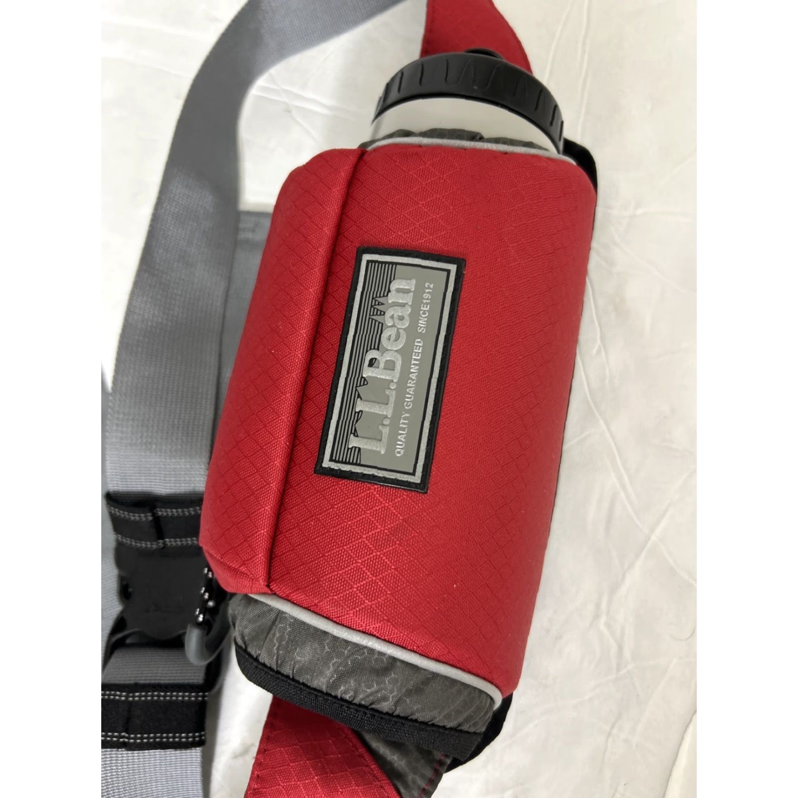 Vintage L.L. Bean Water Bottle Sling Bag Holder Red Messenger Bag Fanny Pack With Bottle Men Adjustable Strap Pockets Nylon Size ONE SIZE - 2 Thumbnail