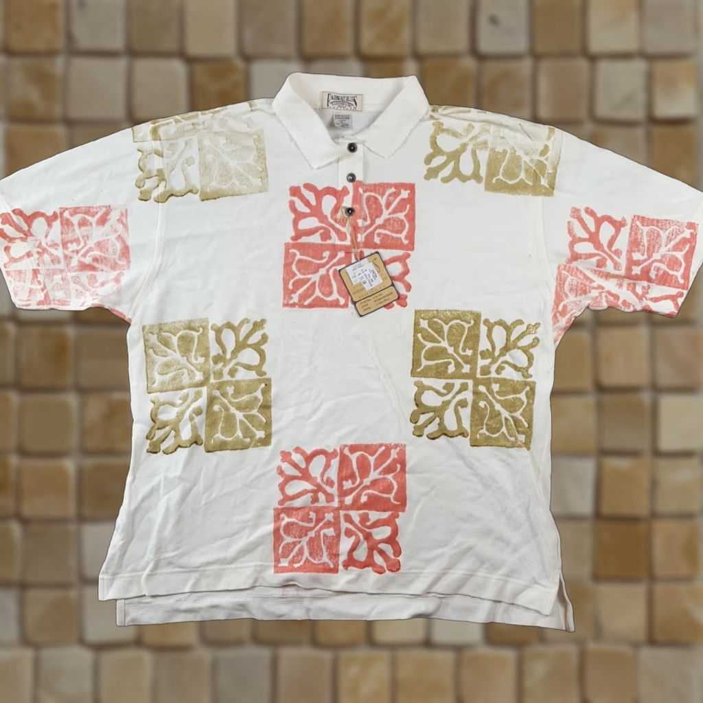 Vintage VINTAGE Fairway Blues Polo Shirt Coral Pattern Women's XL White Collared Golf Polo Shirt Size XL / US 12-14 / IT 48-50 - 1 Thumbnail